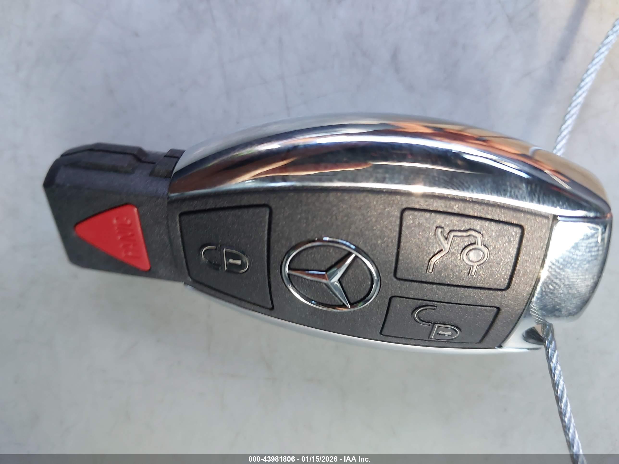 MERCEDES-BENZ C image 11