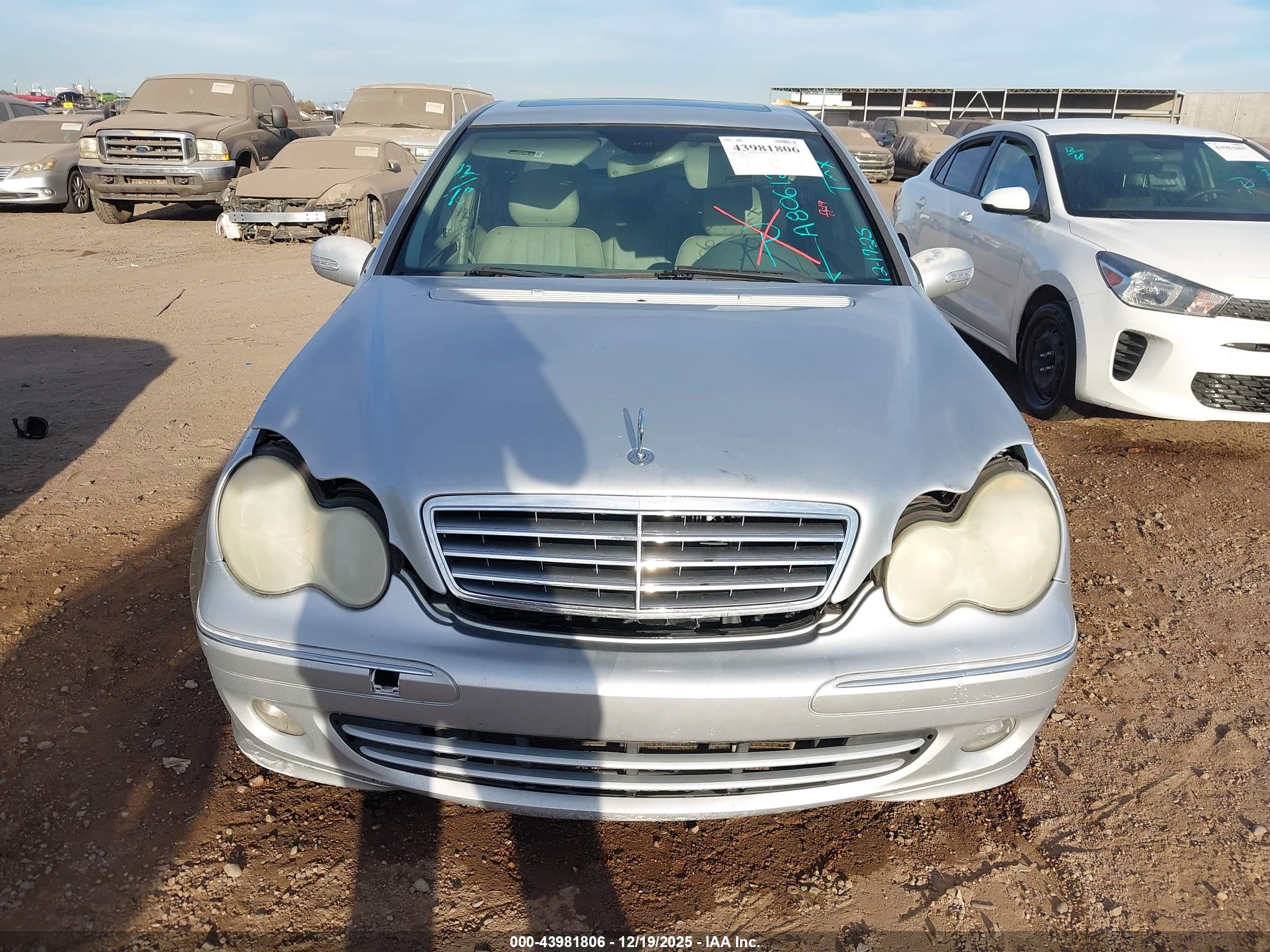 MERCEDES-BENZ C image 6