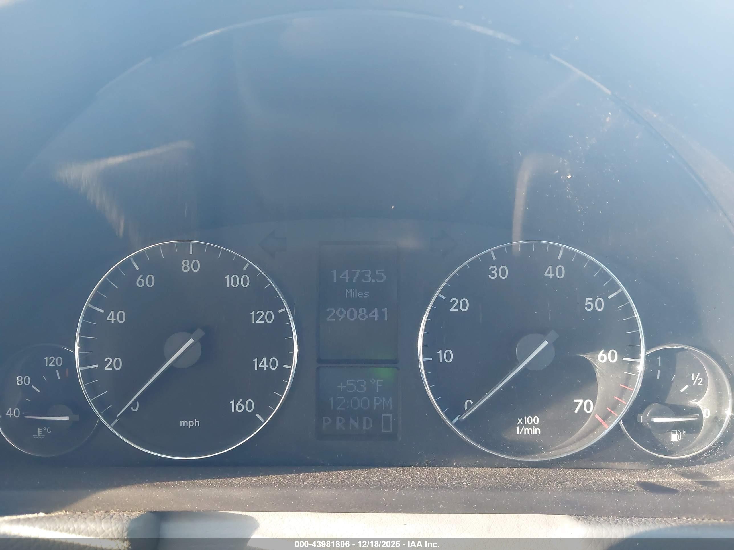 MERCEDES-BENZ C image 7