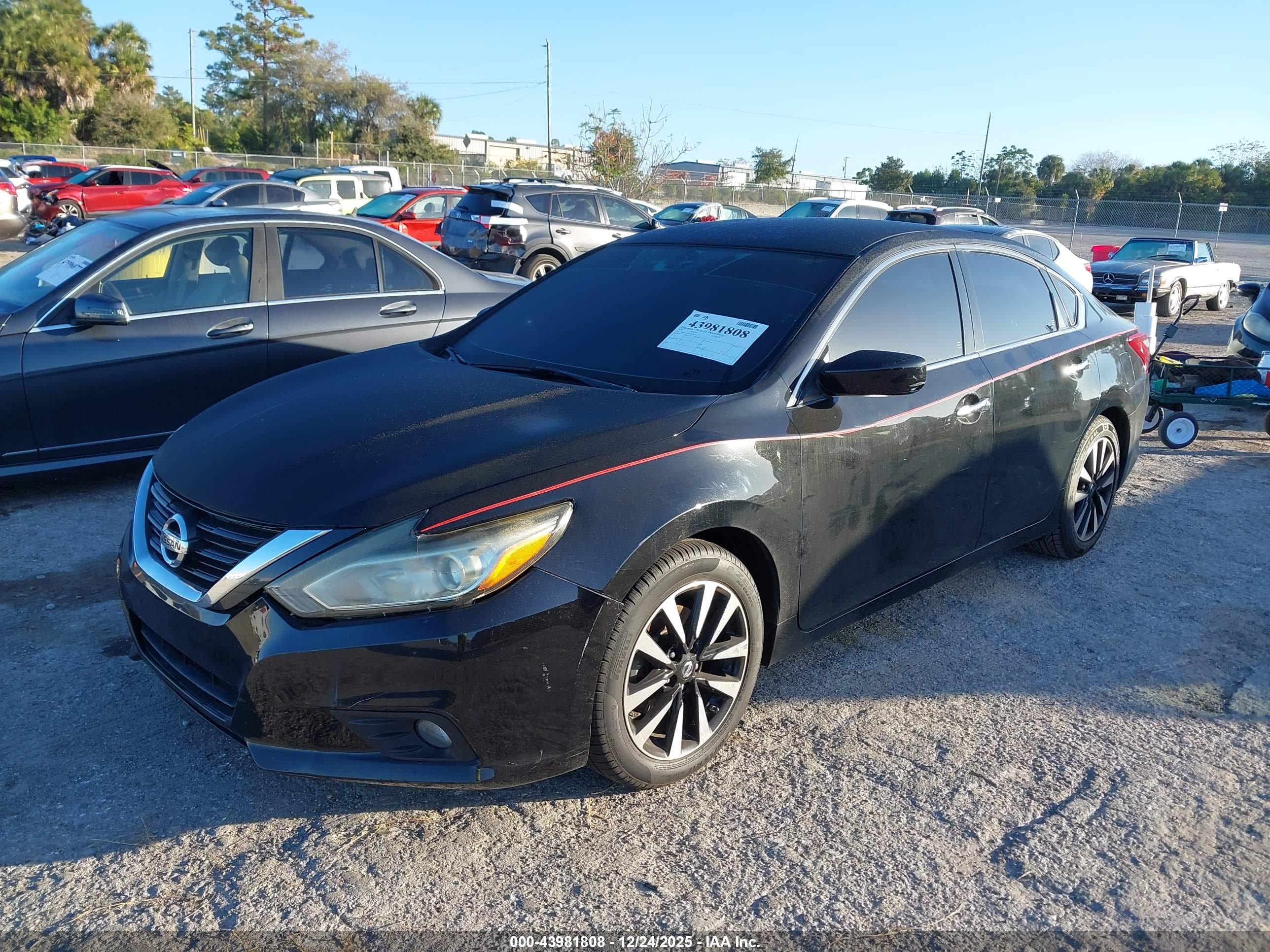 NISSAN ALTIMA image 2
