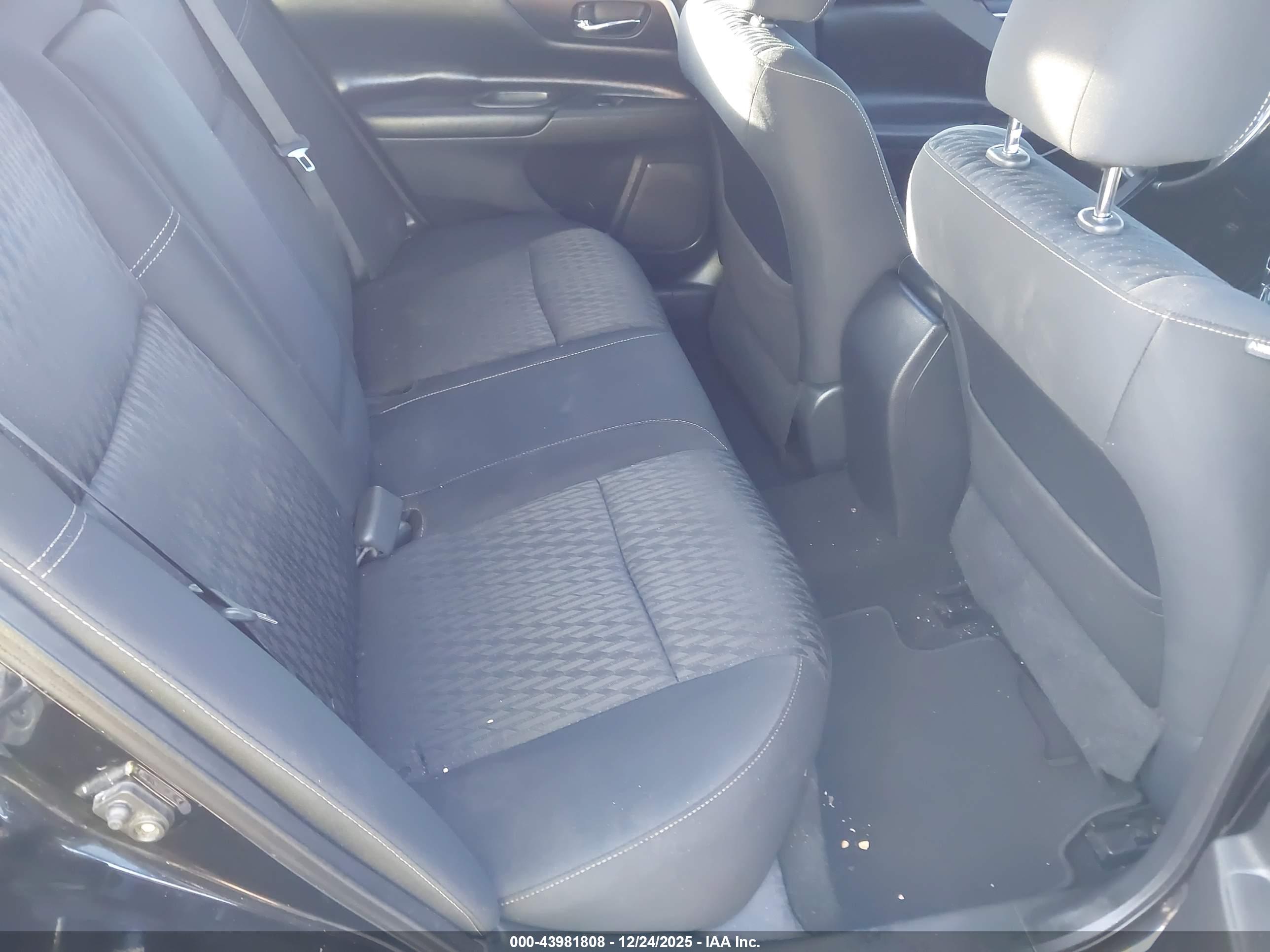 NISSAN ALTIMA image 8