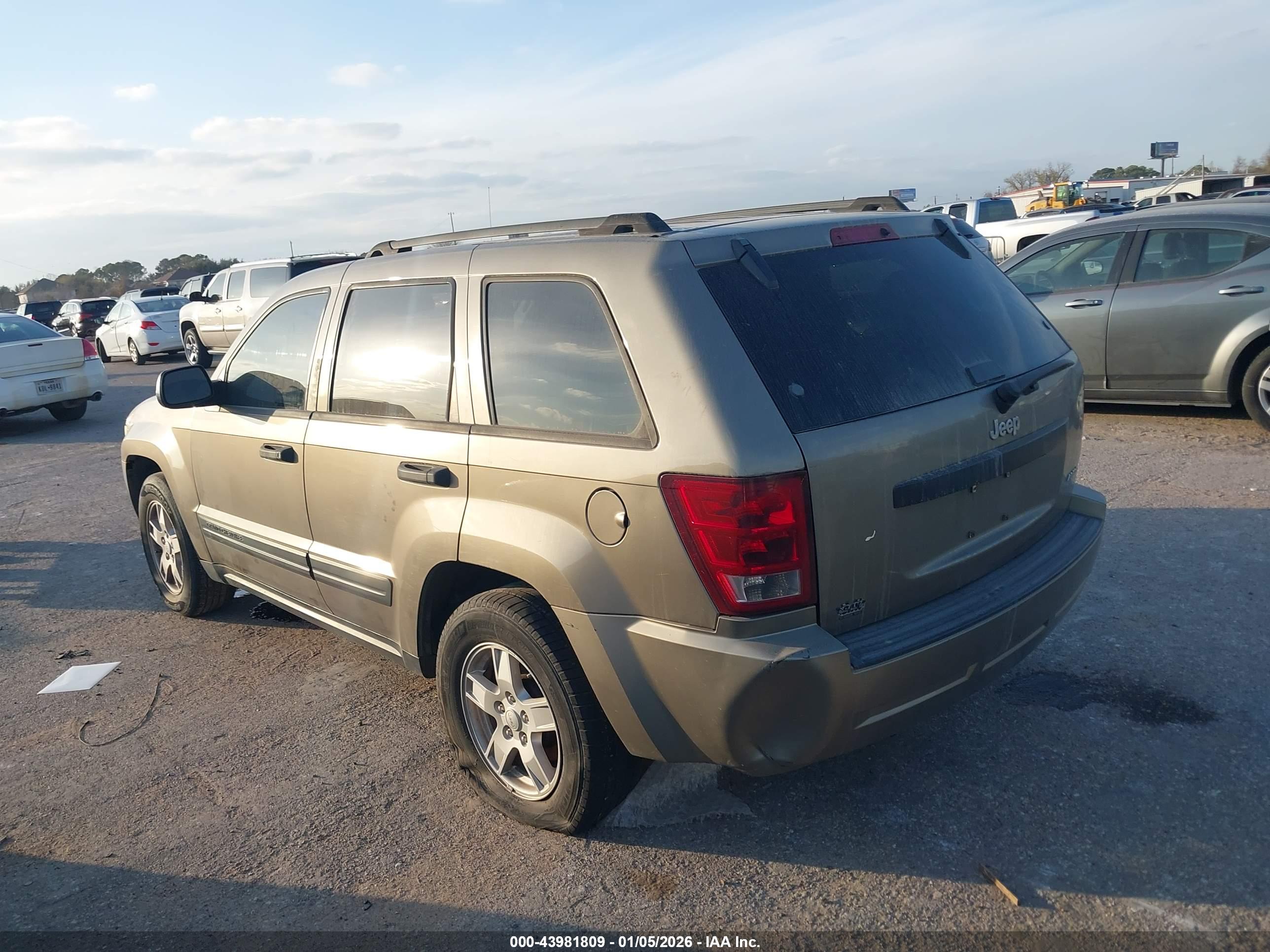 JEEP GRAND image 3