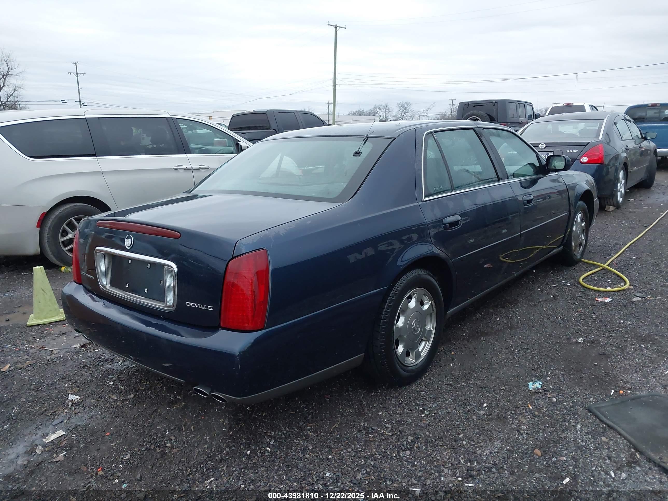 CADILLAC DEVILLE image 4