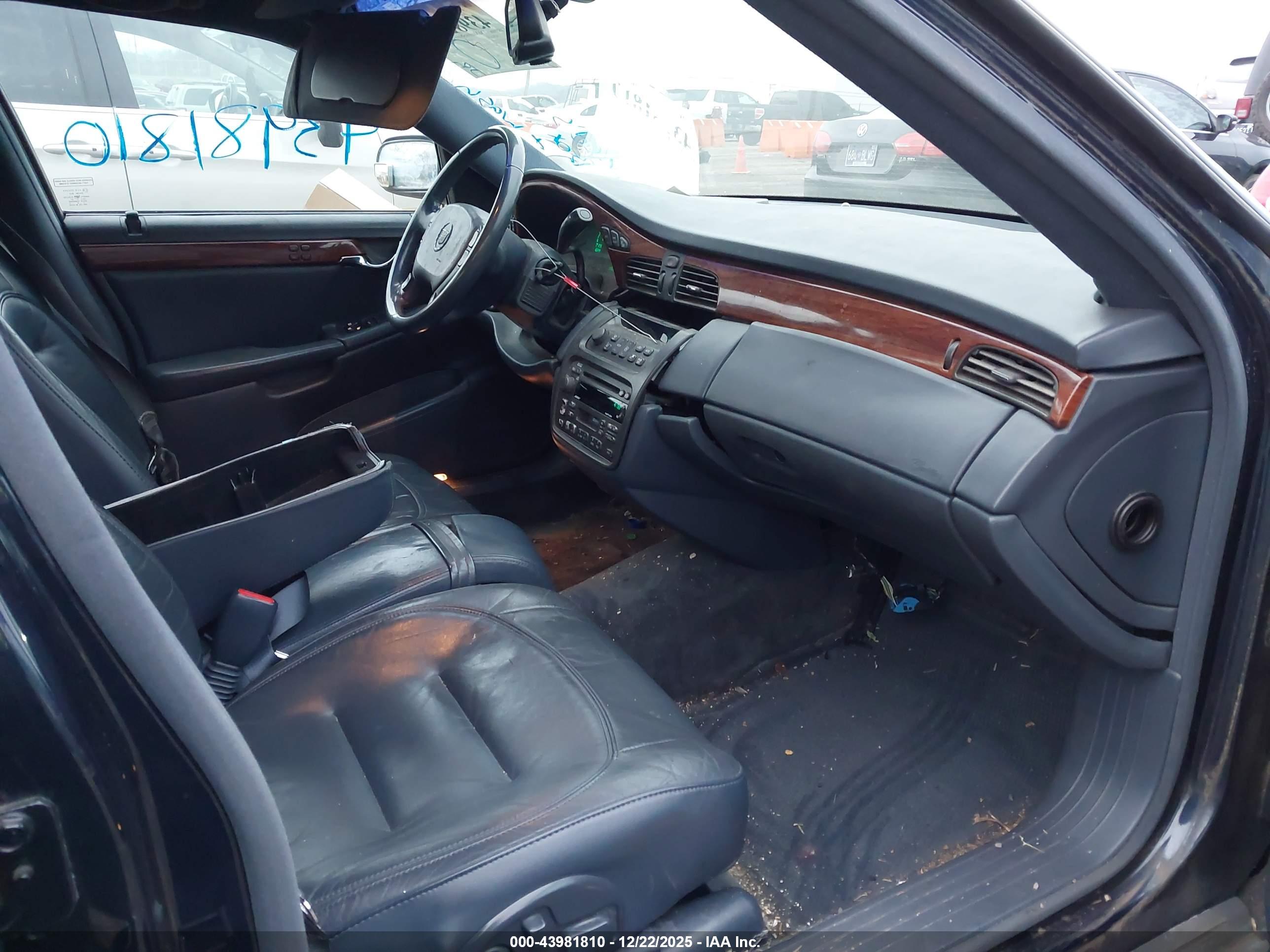 CADILLAC DEVILLE image 5