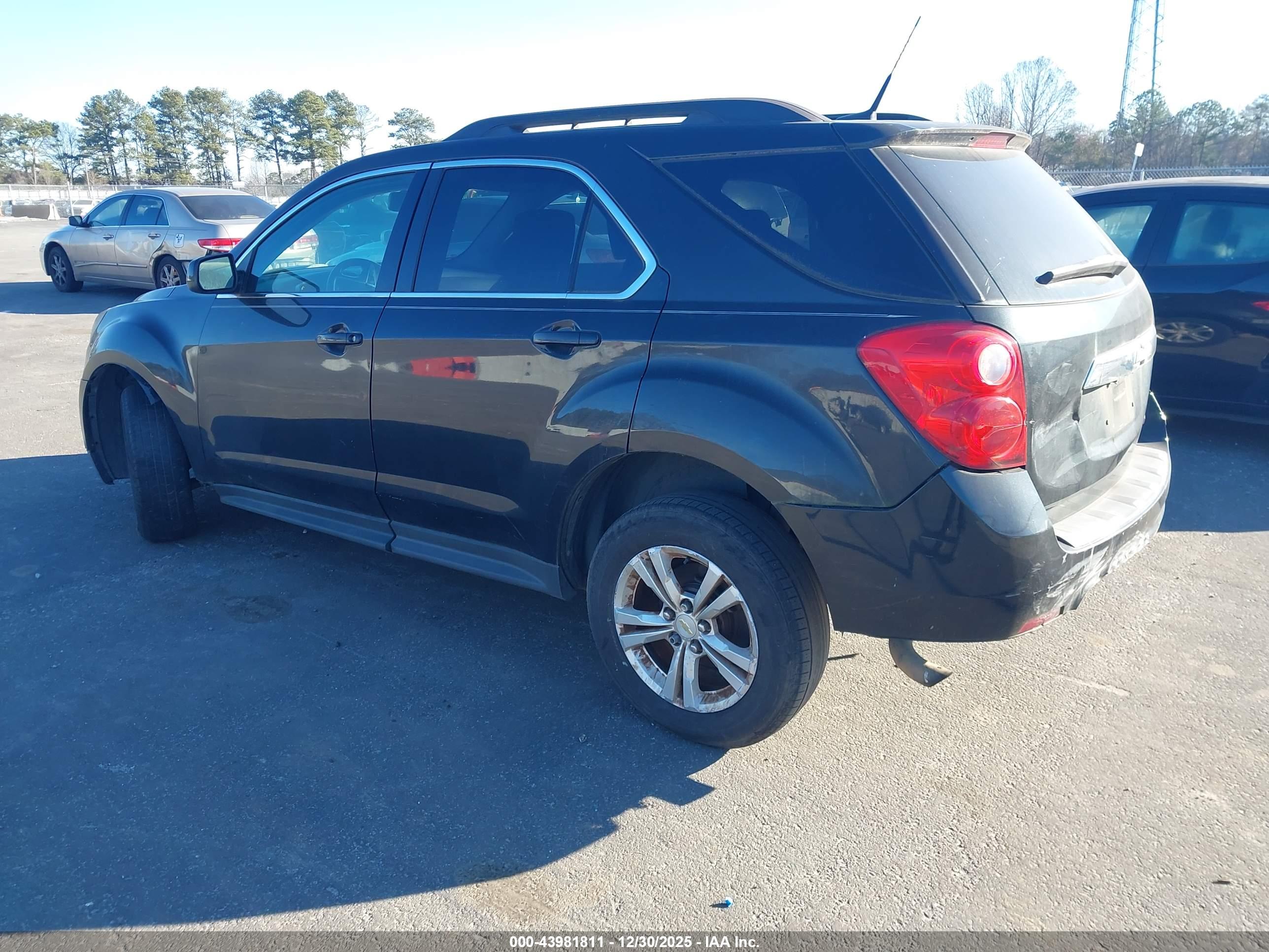 CHEVROLET EQUINOX image 3