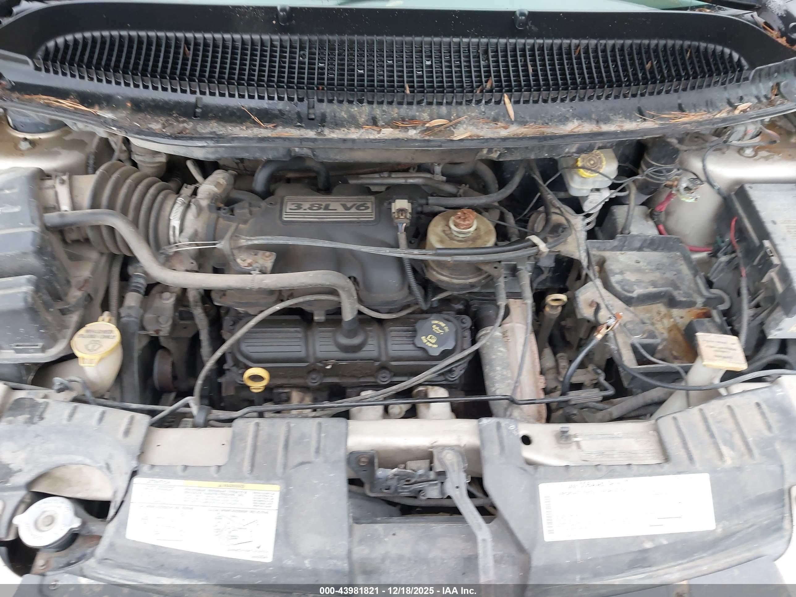 CHRYSLER TOWN image 10