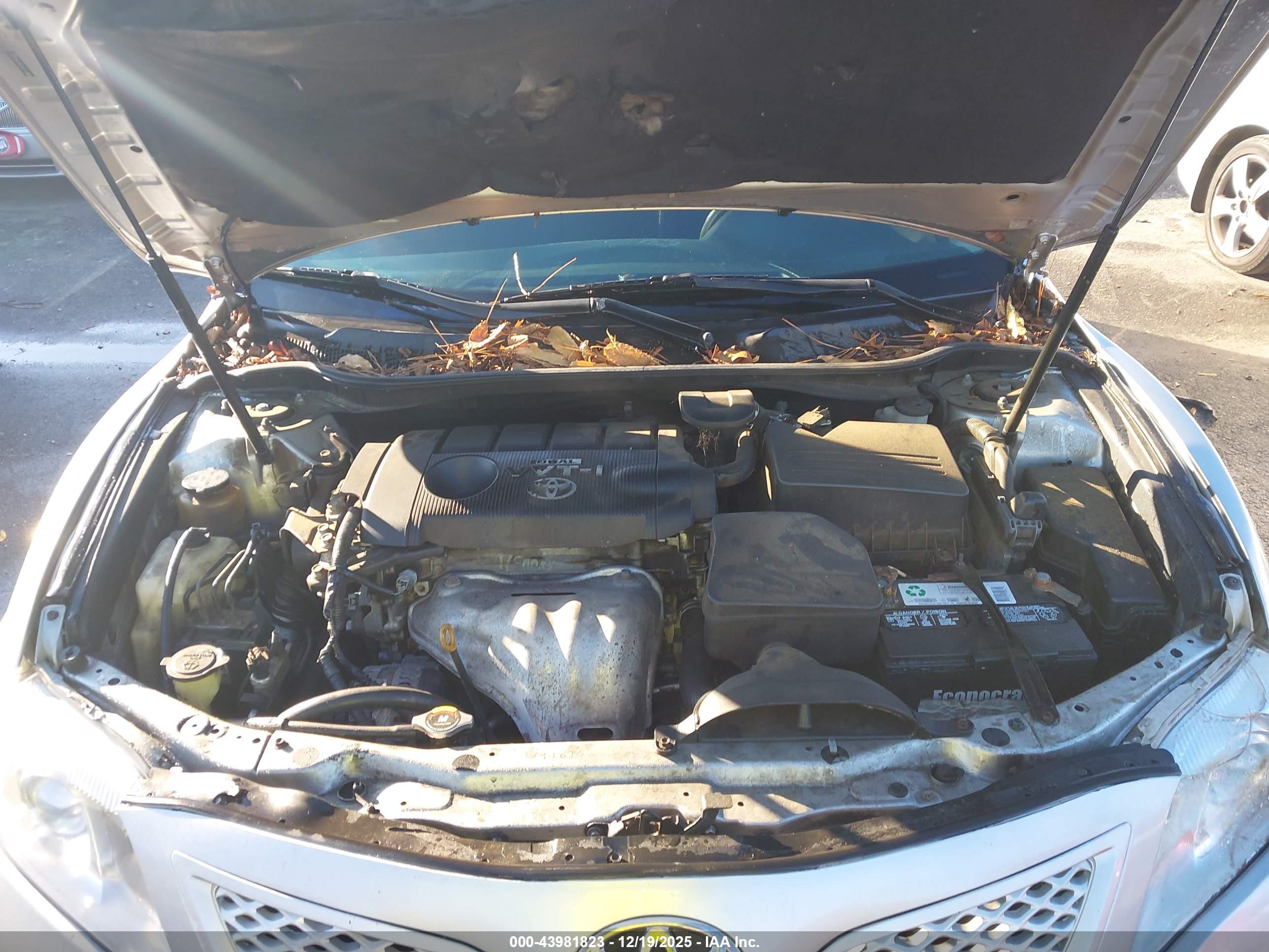 TOYOTA CAMRY image 10