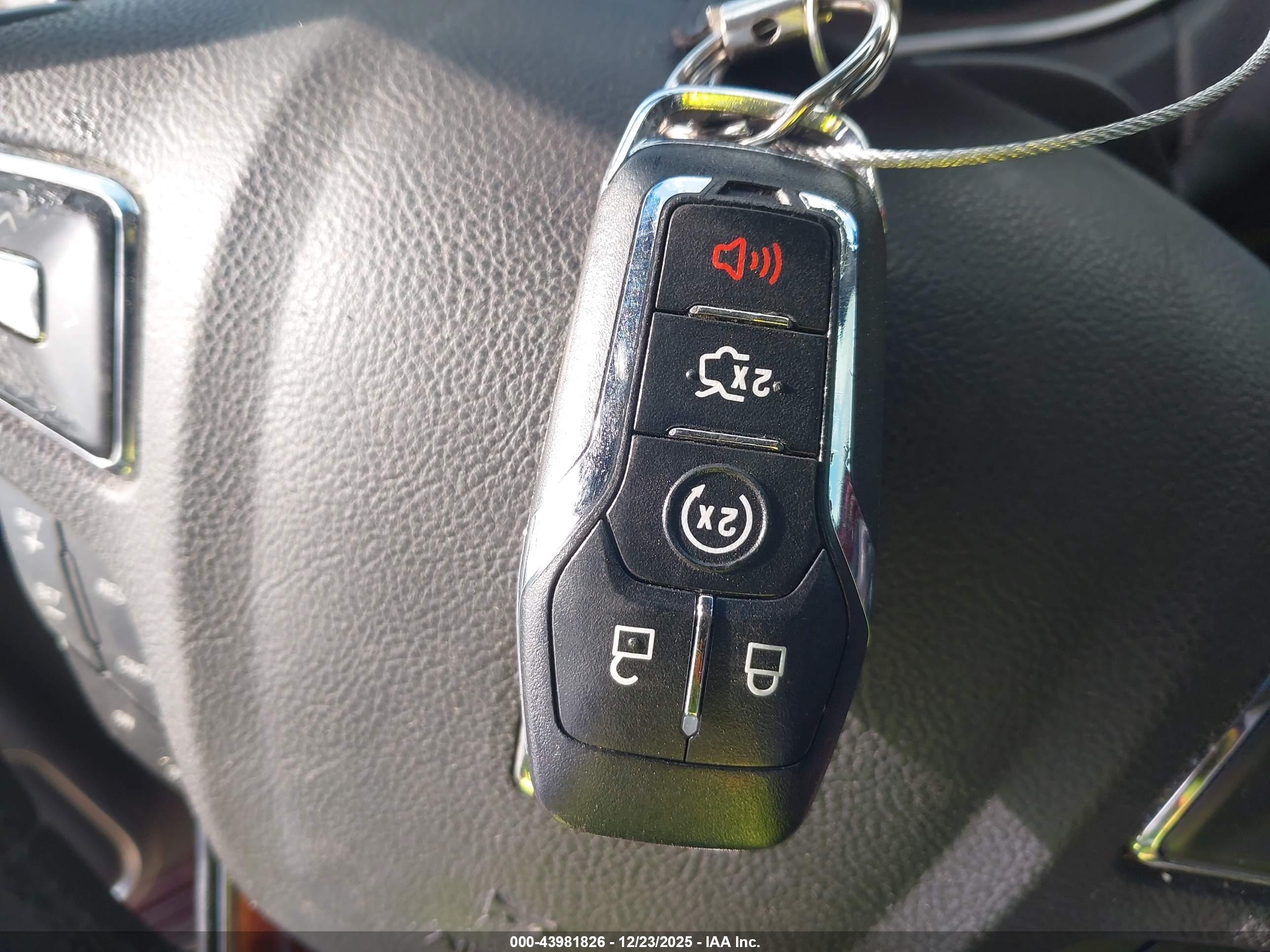 LINCOLN MKX image 11