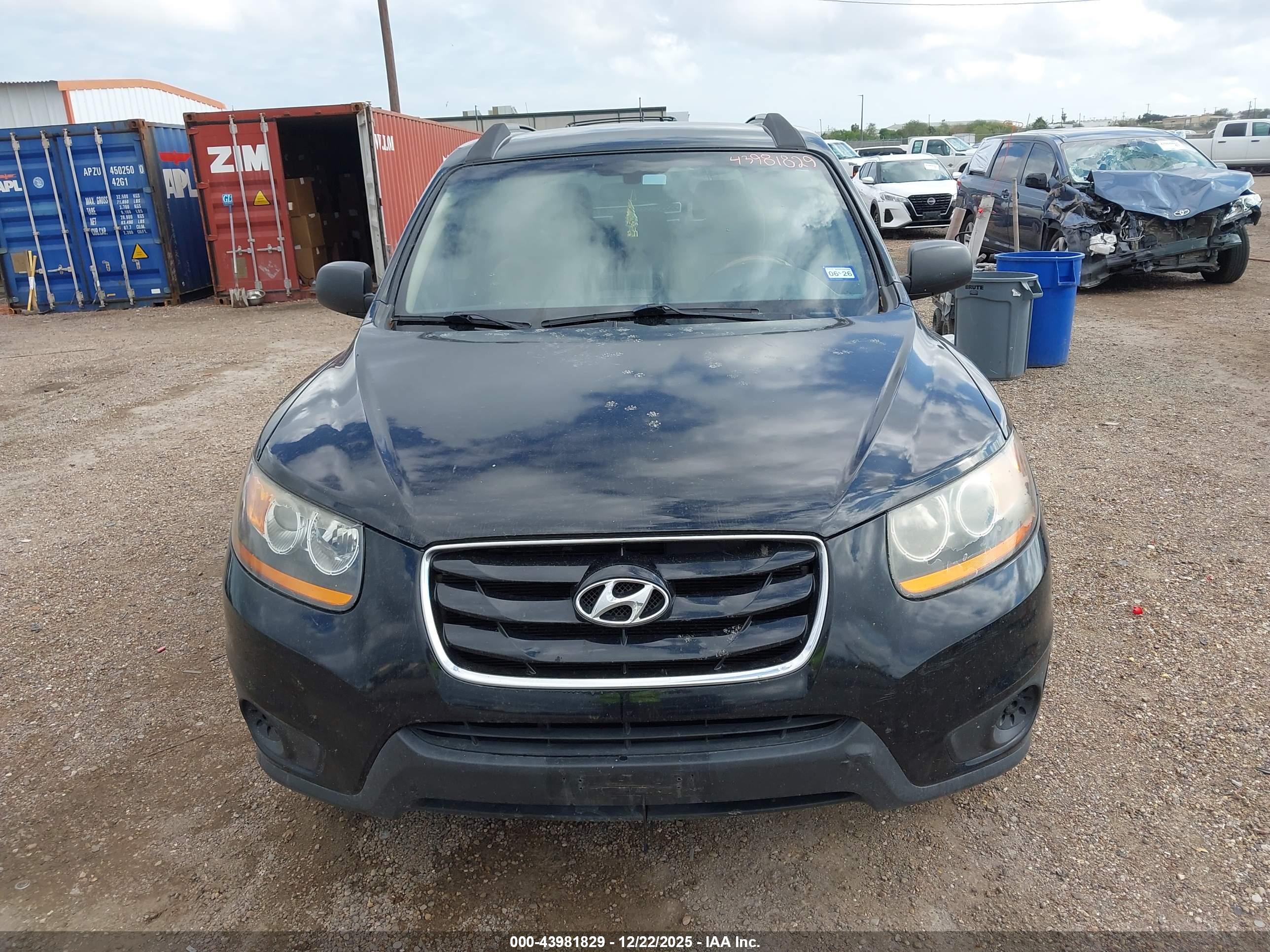 HYUNDAI SANTA image 6