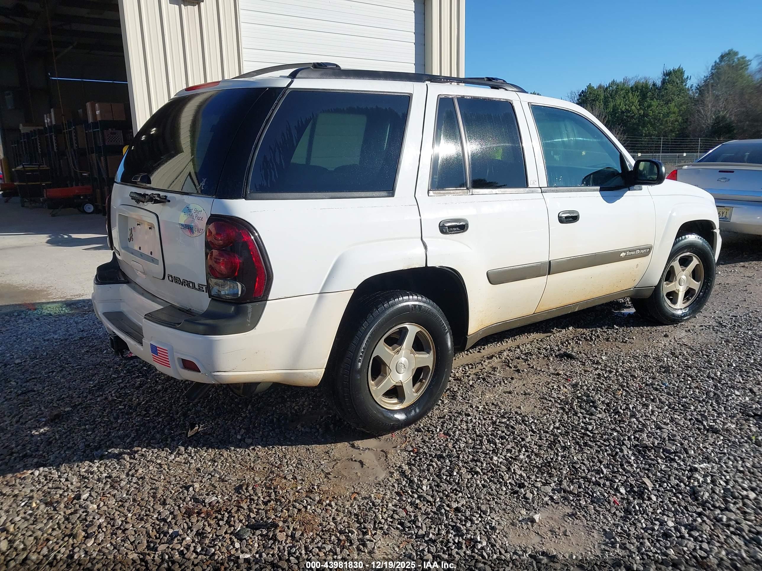 CHEVROLET TRAILBLAZER image 4