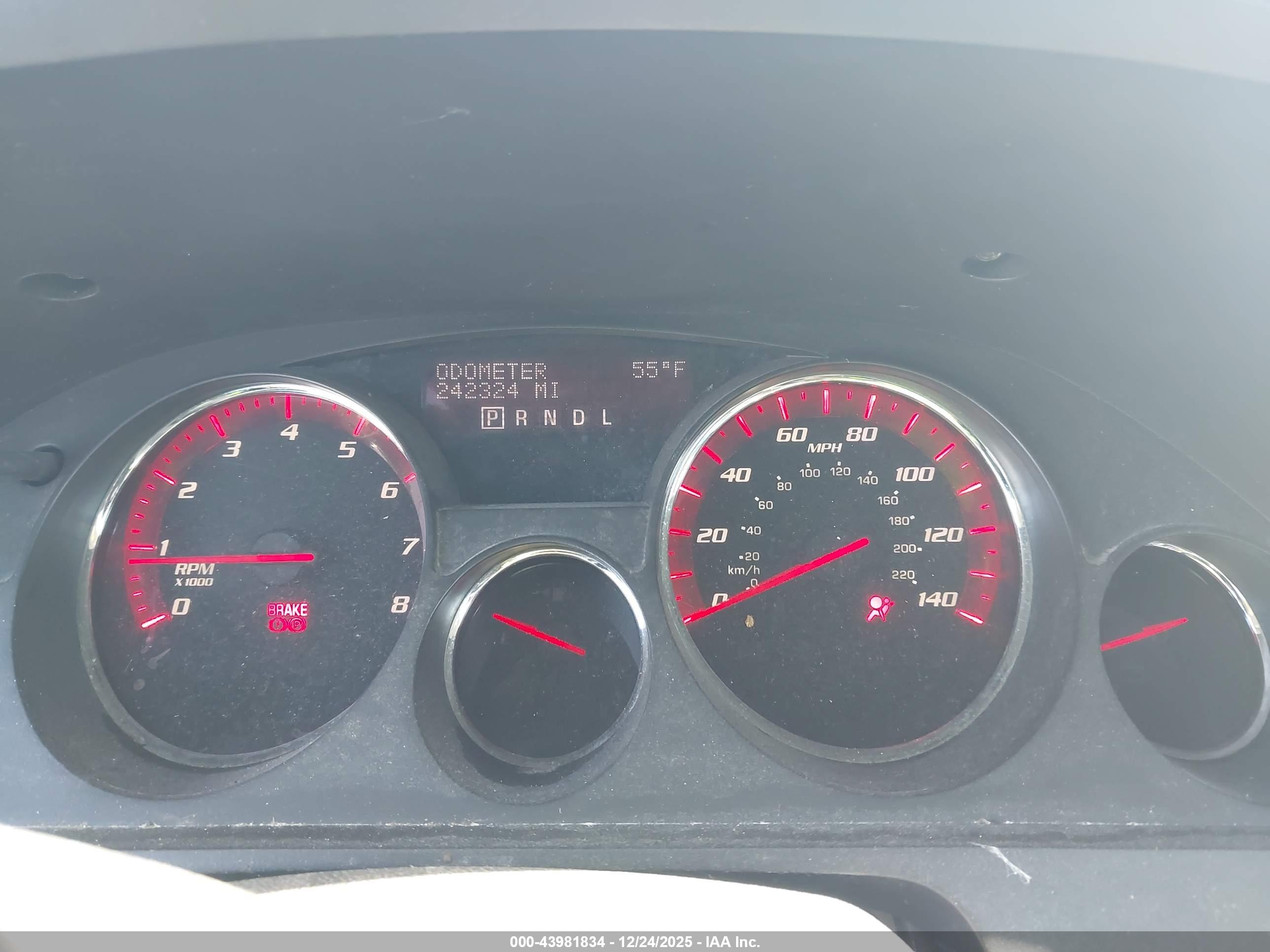 GMC ACADIA image 7