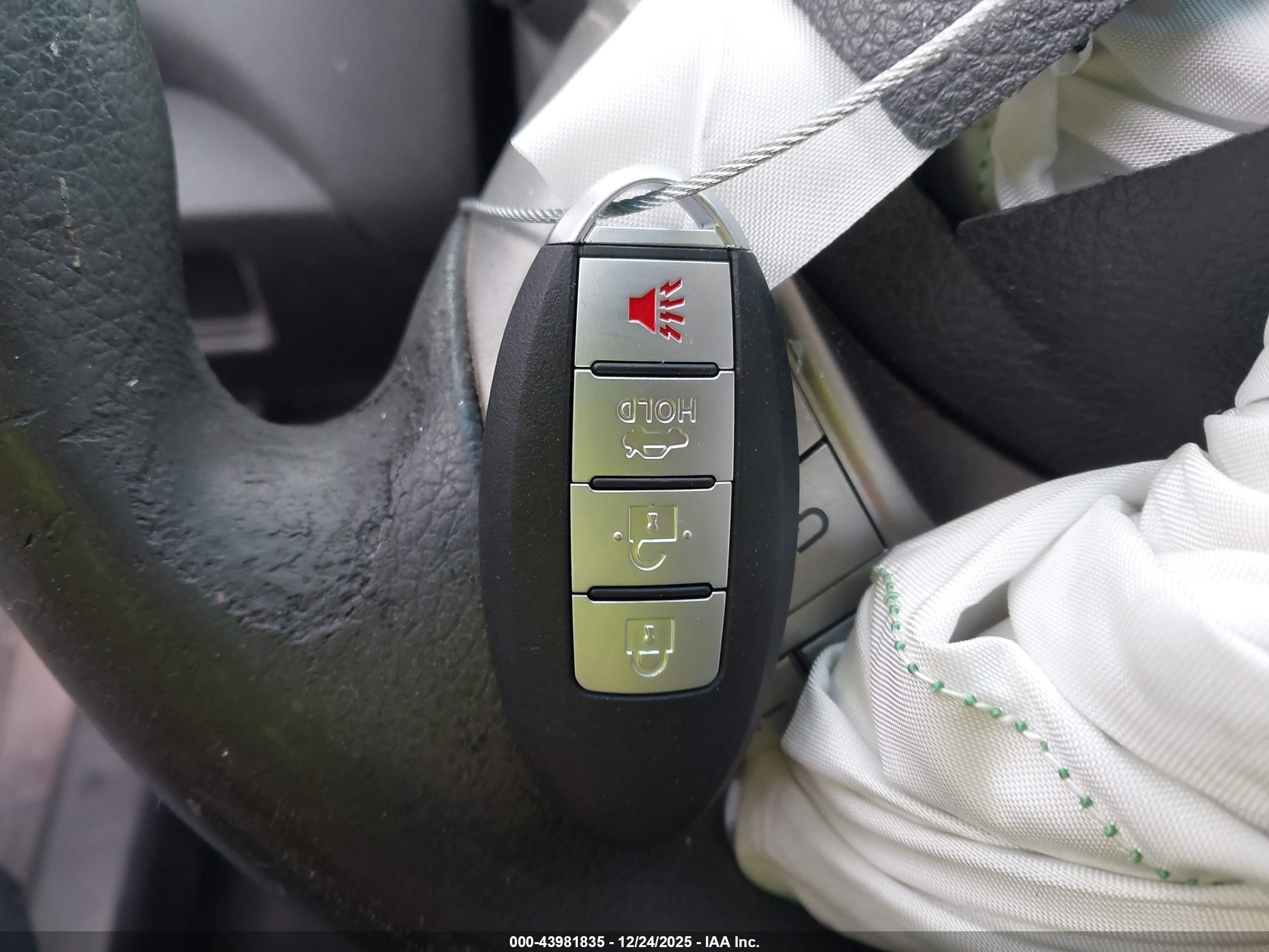 NISSAN ALTIMA image 11