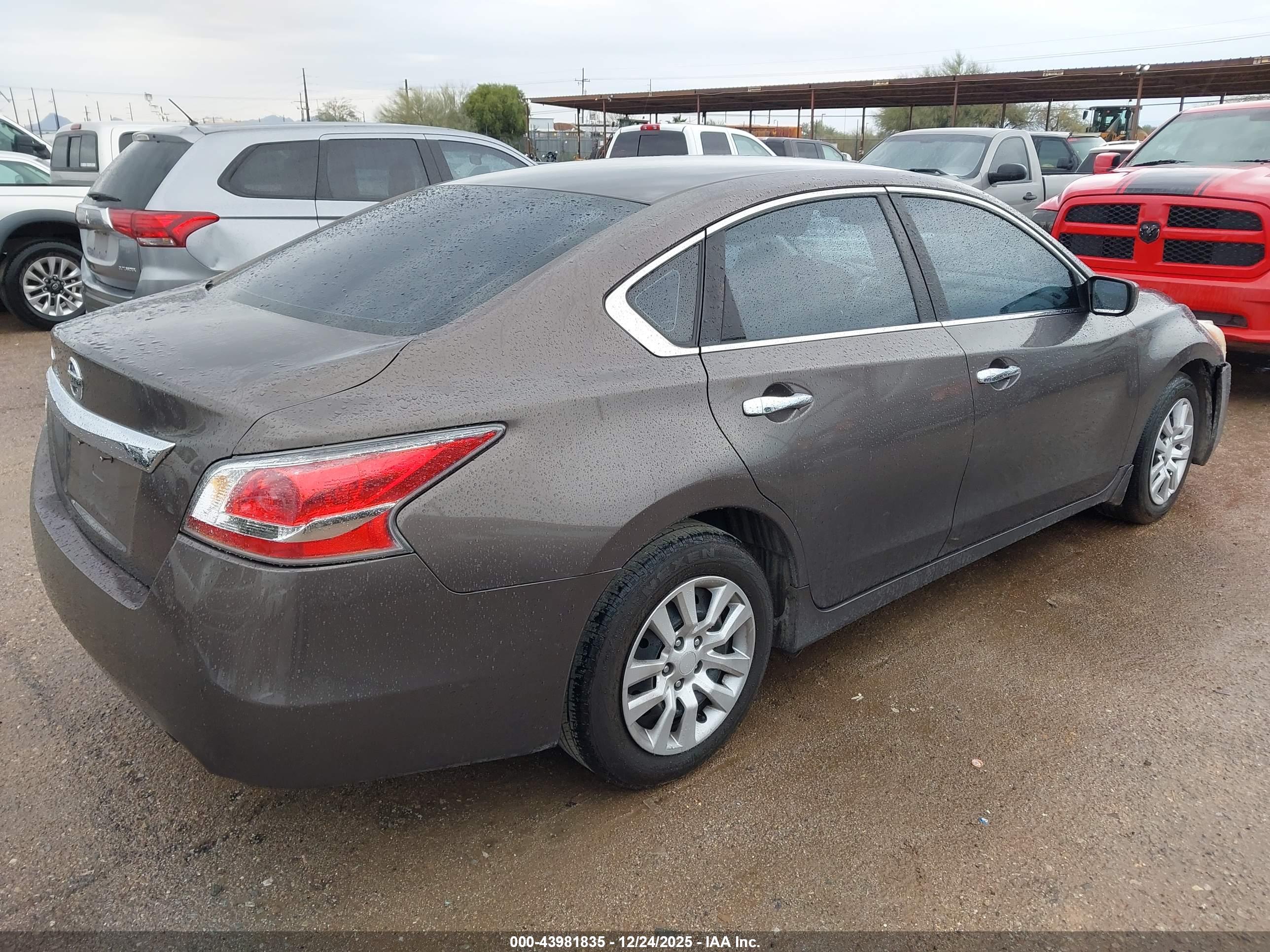 NISSAN ALTIMA image 4