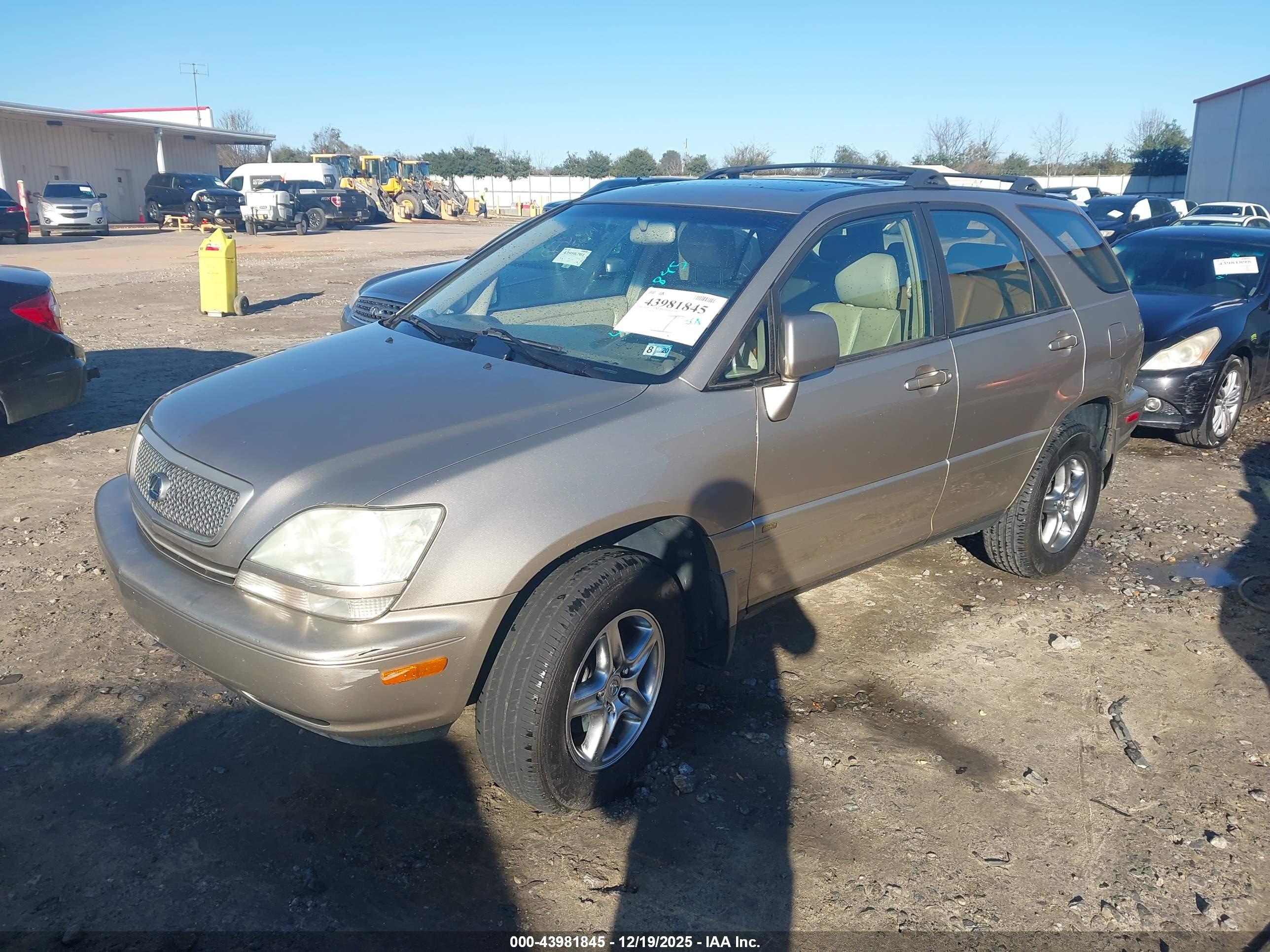 LEXUS RX image 2