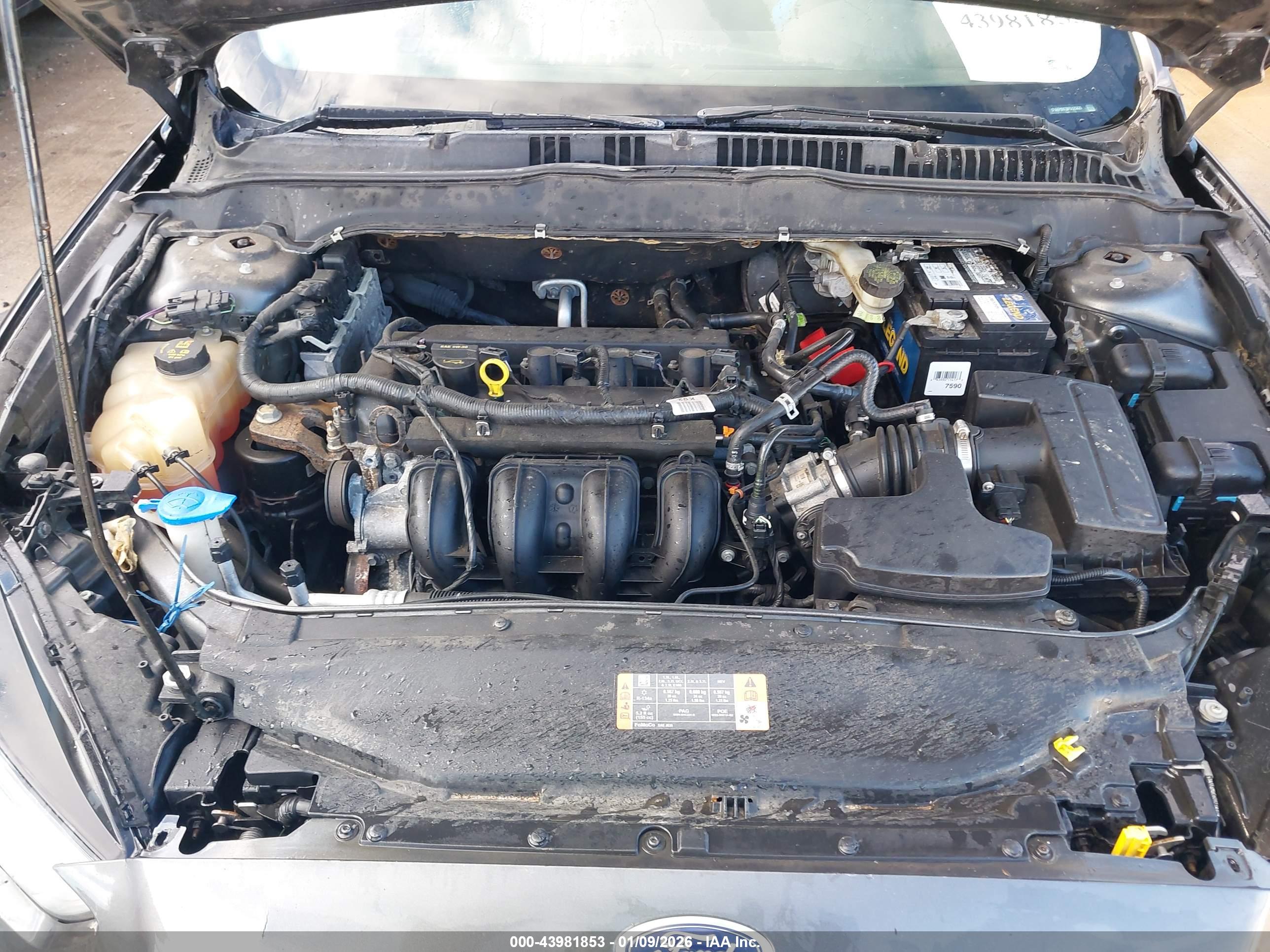 FORD FUSION image 10