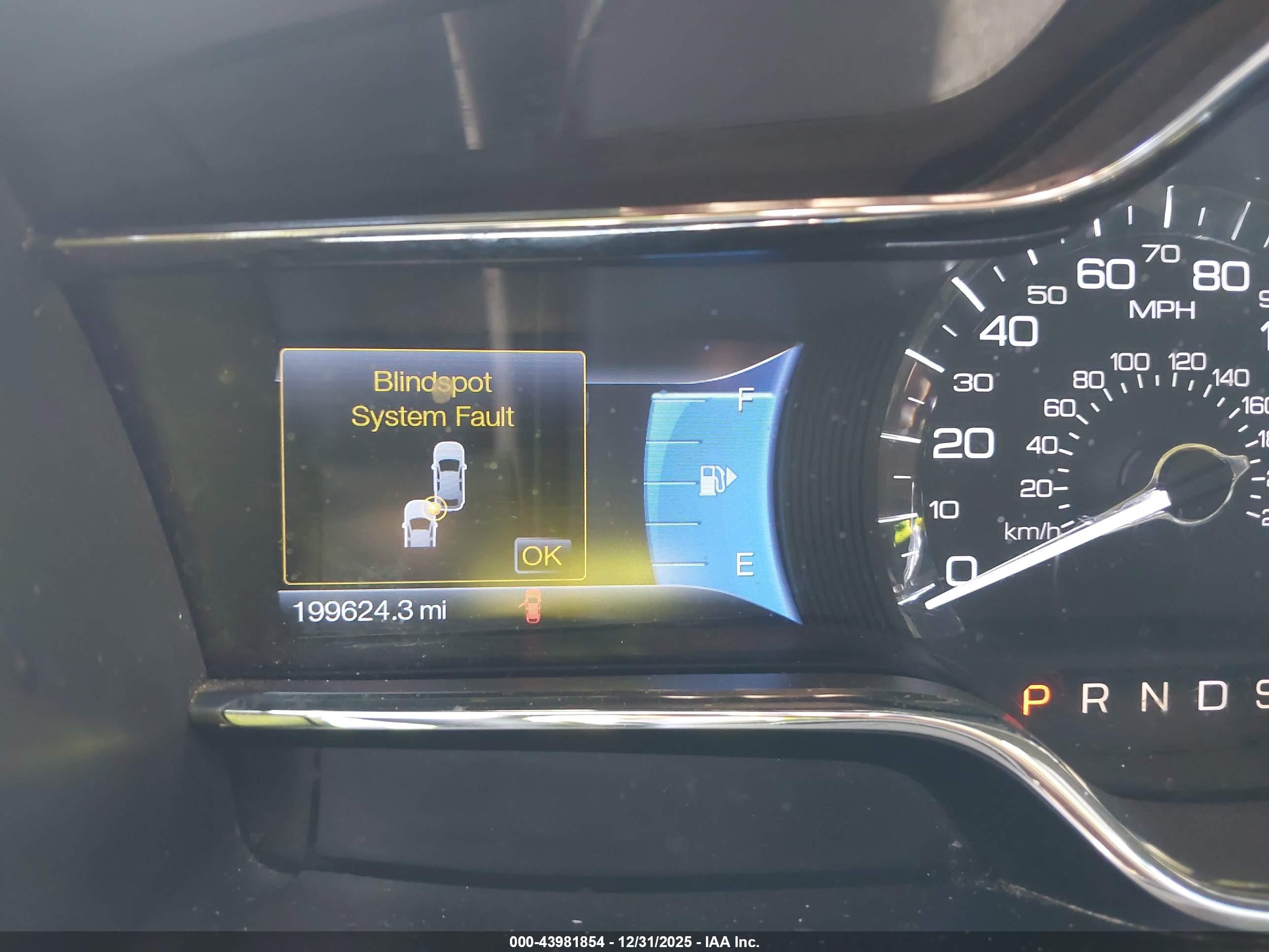 LINCOLN MKS image 7