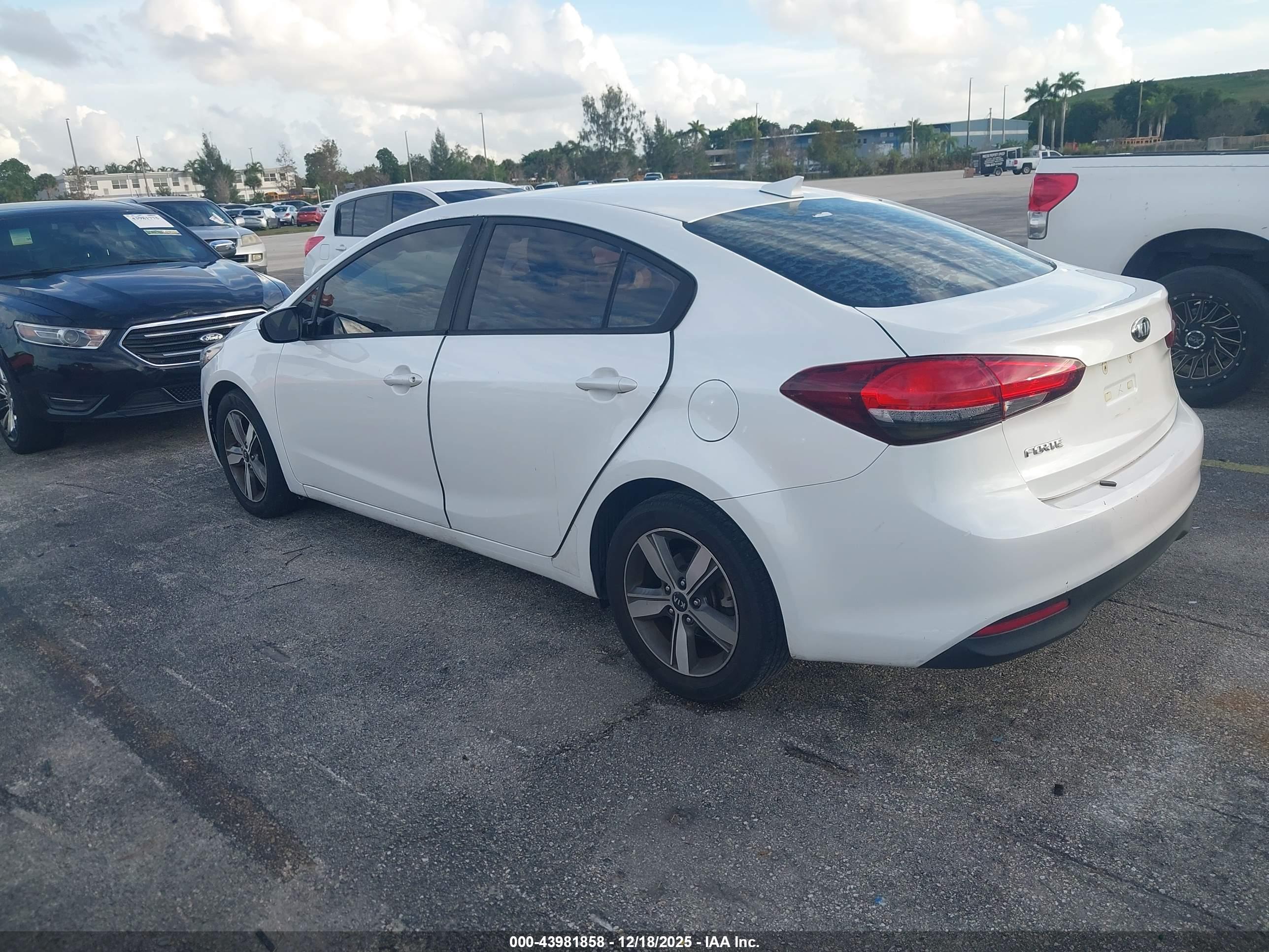 KIA FORTE image 3