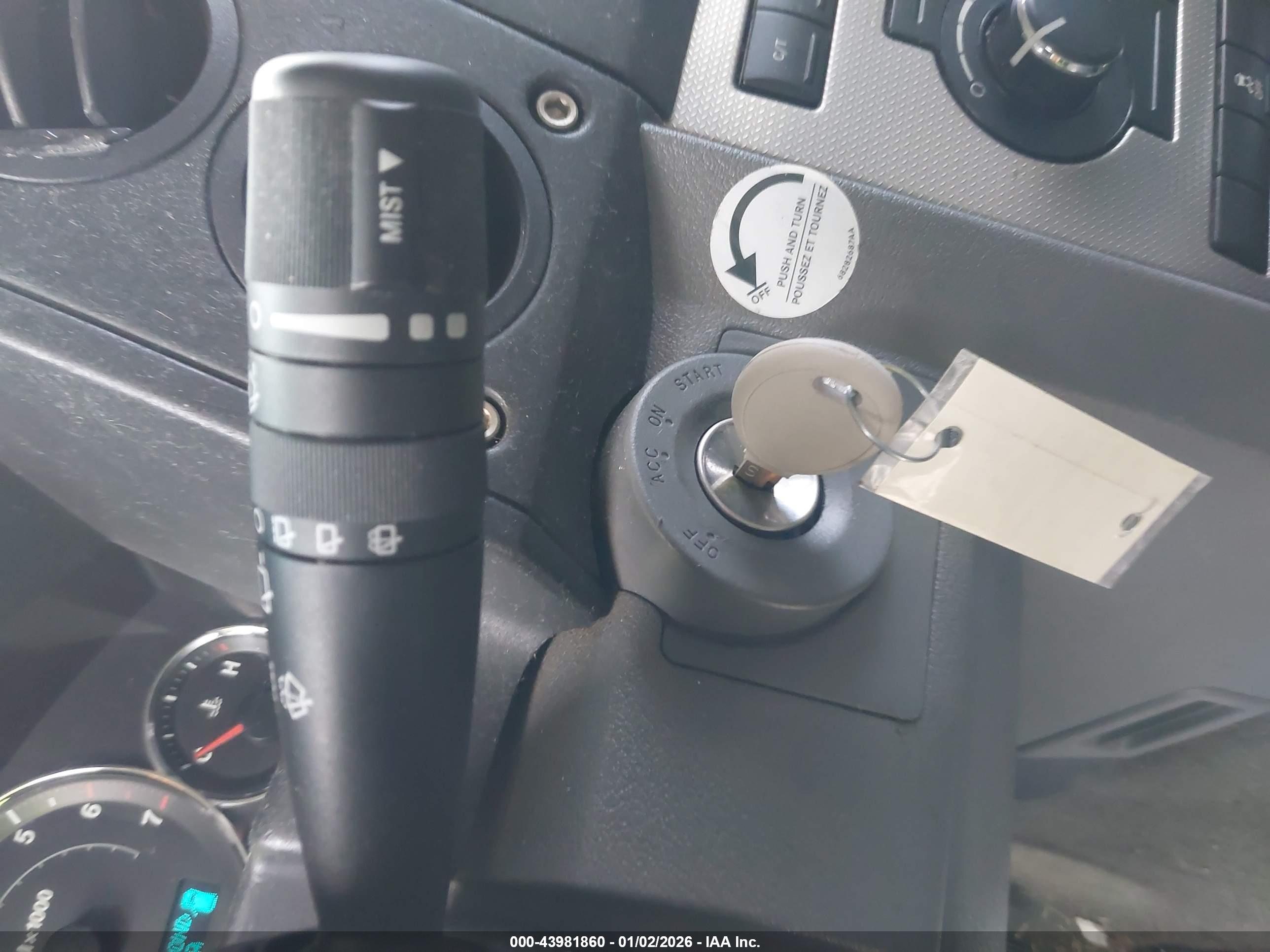 JEEP COMMANDER image 11