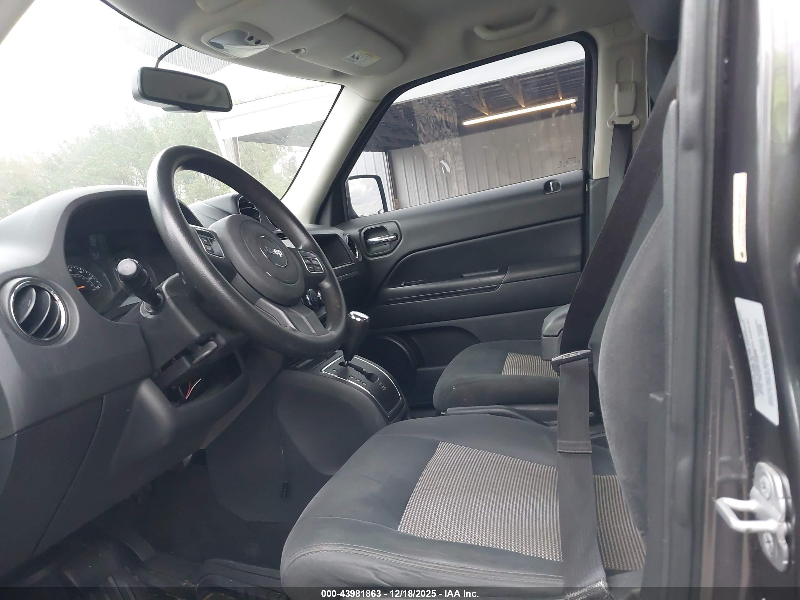 JEEP PATRIOT image 5