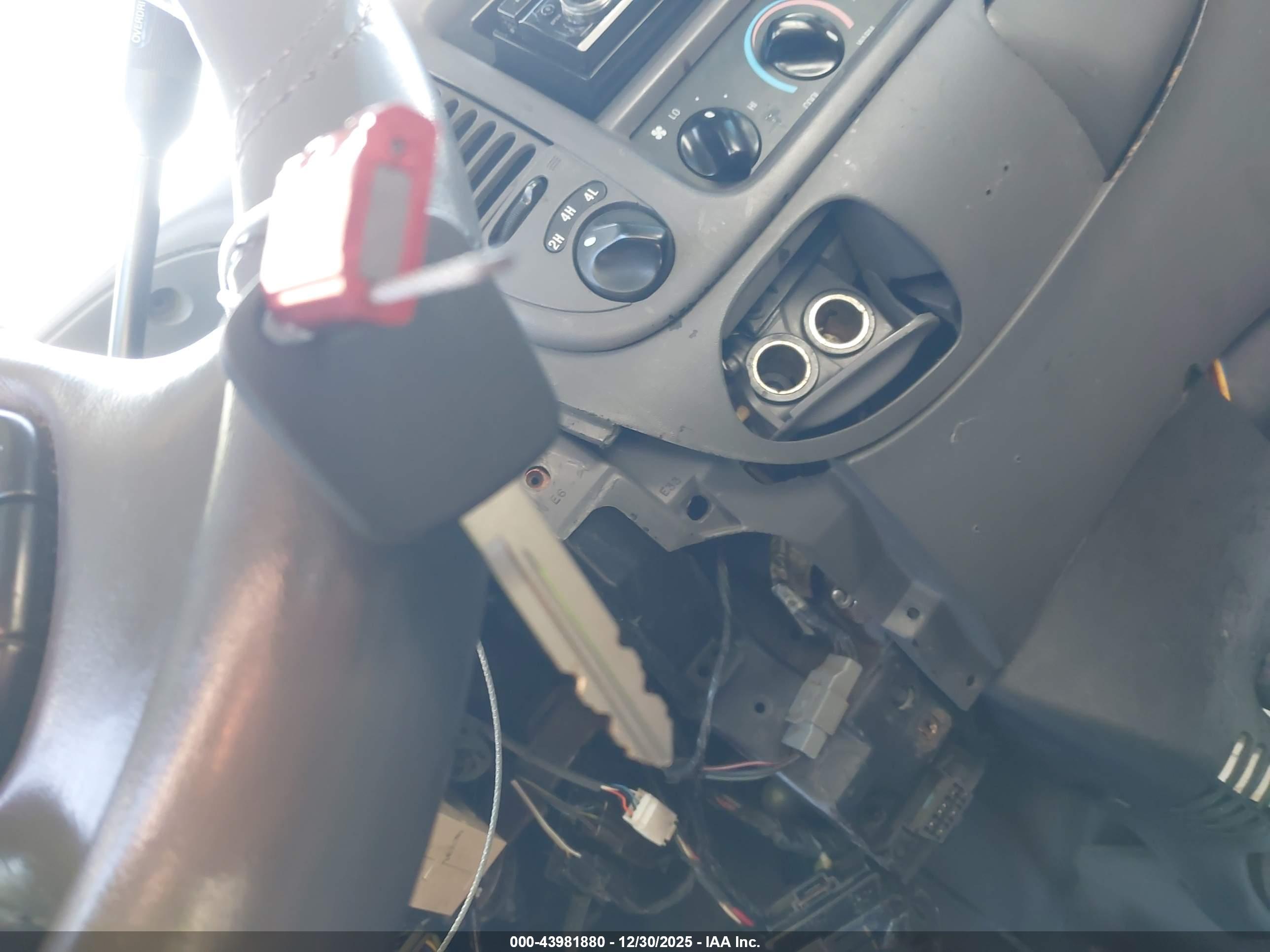FORD F-150 image 11