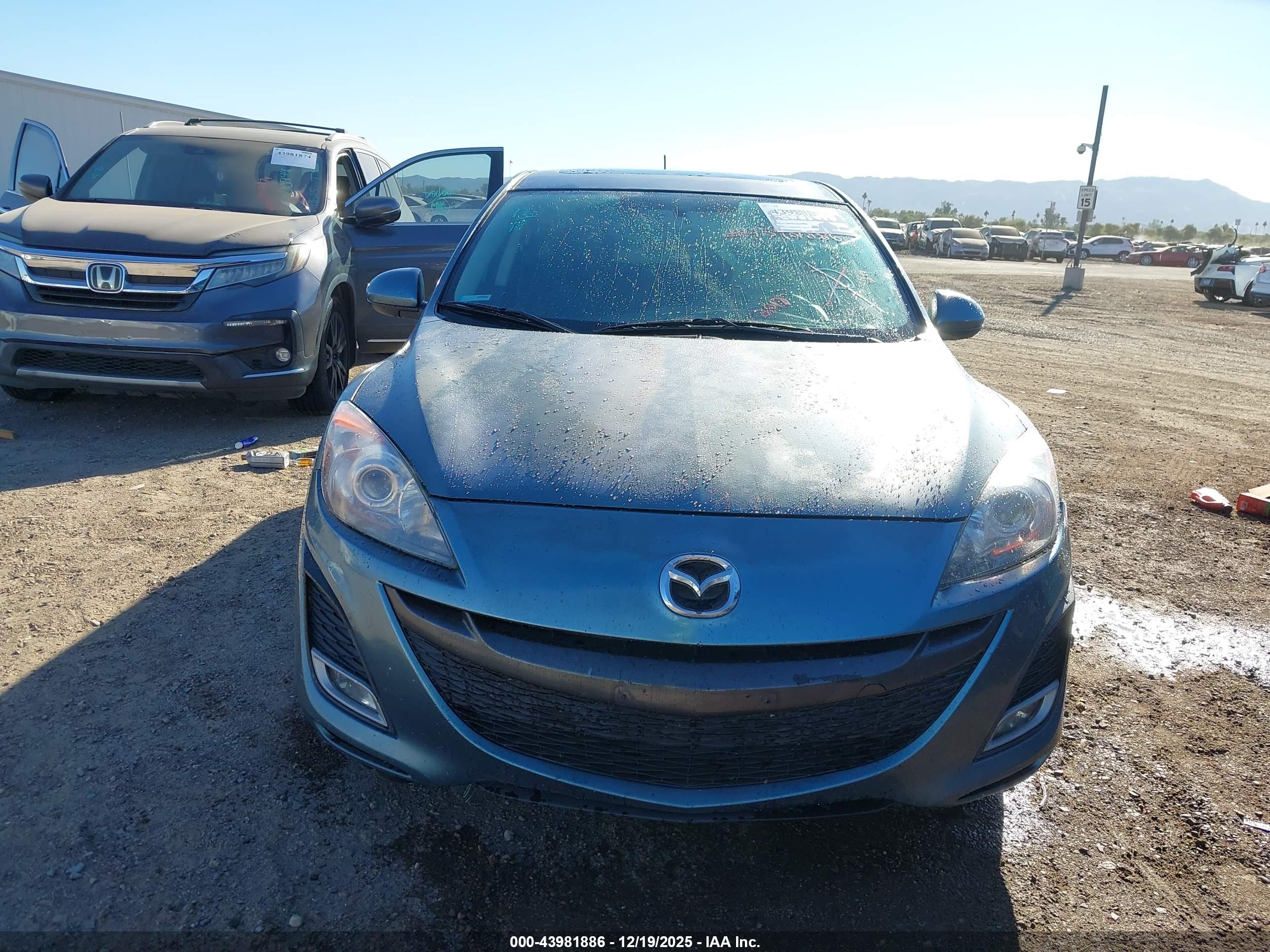 MAZDA MAZDA3 image 6