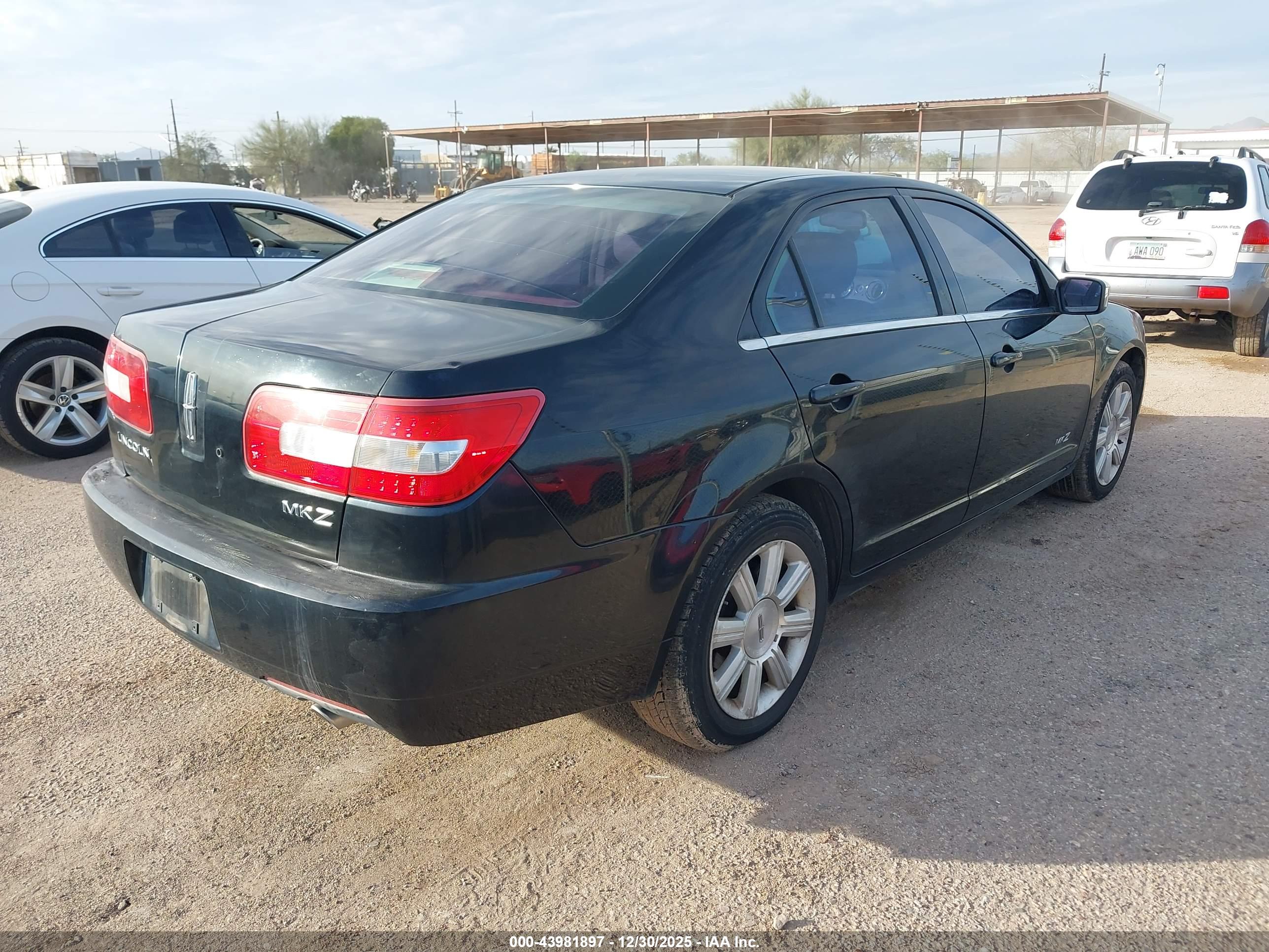 LINCOLN MKZ image 4