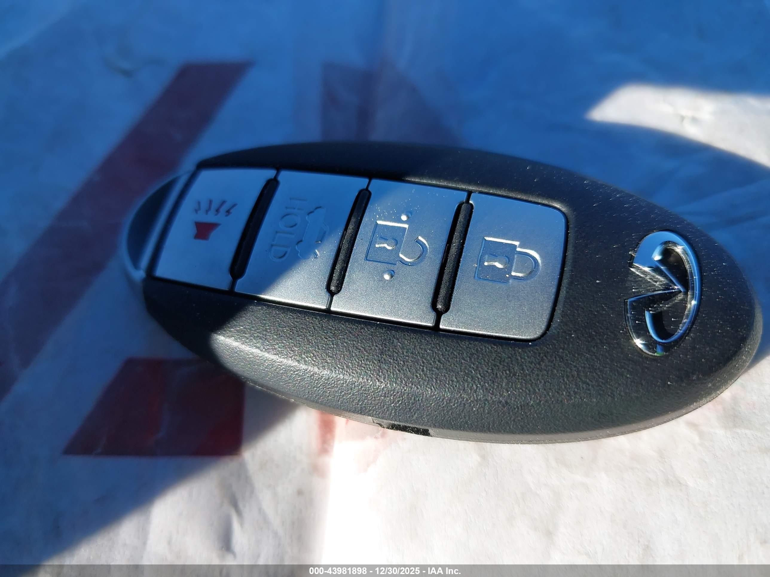 INFINITI G37X image 11