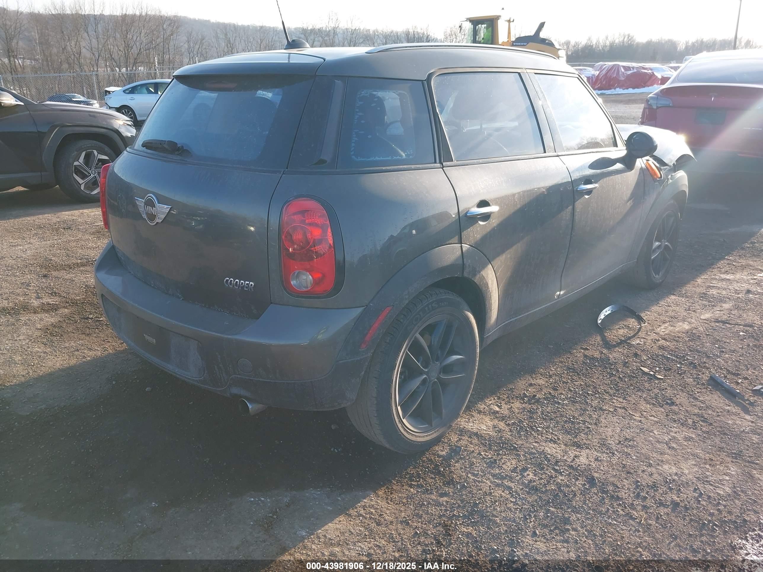 MINI COOPER image 4