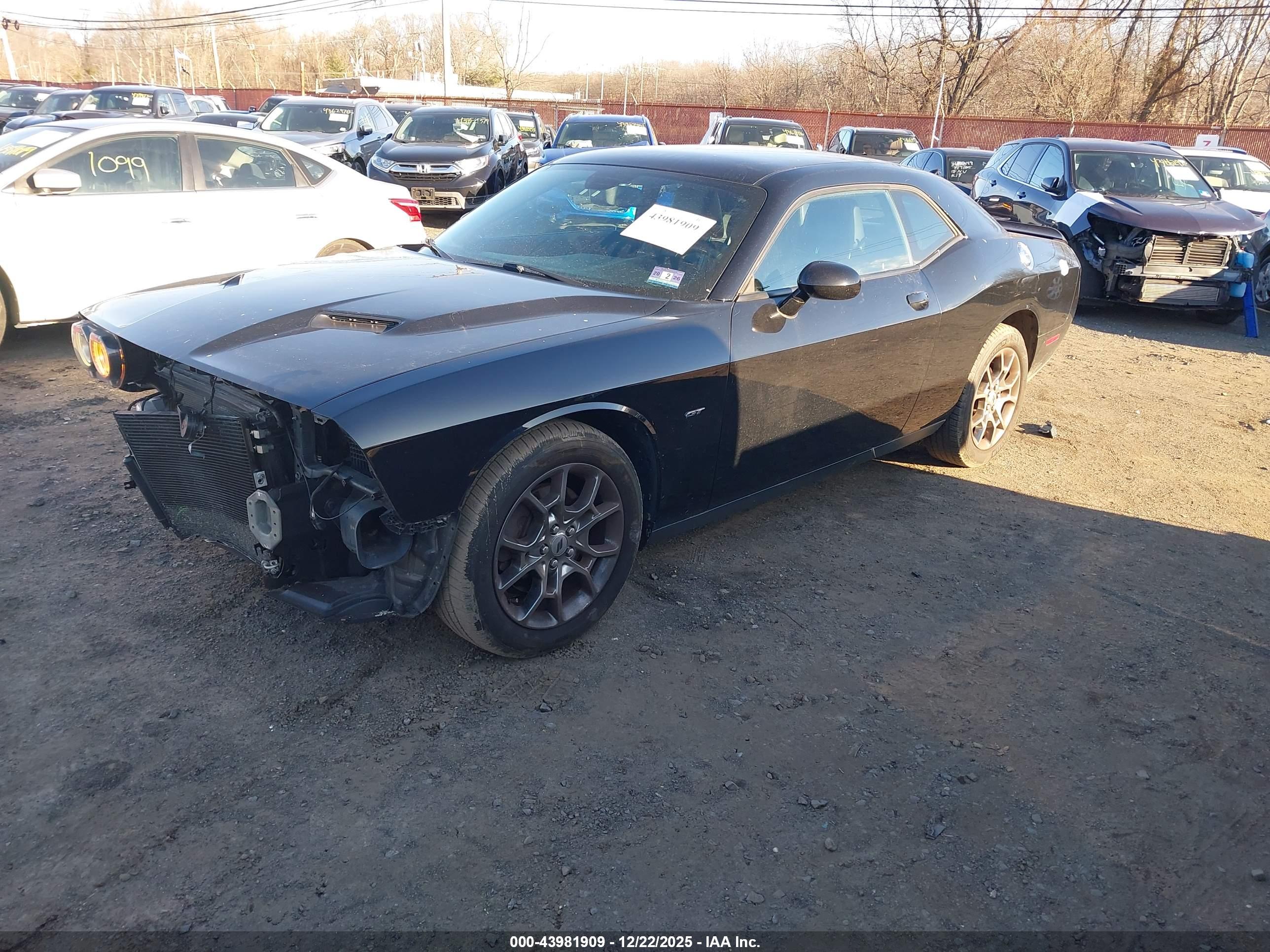 DODGE CHALLENGER image 2