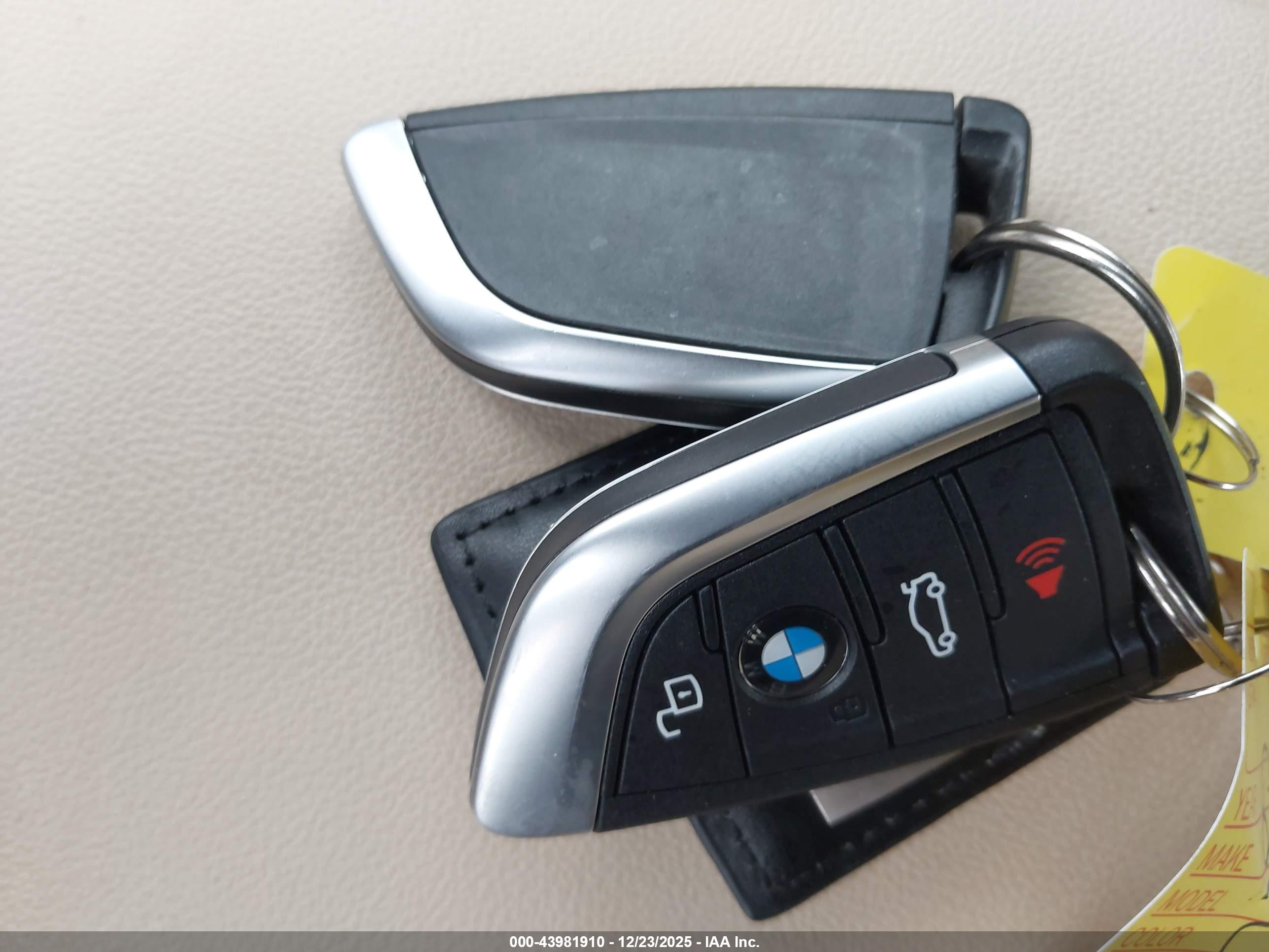 BMW 330I image 11