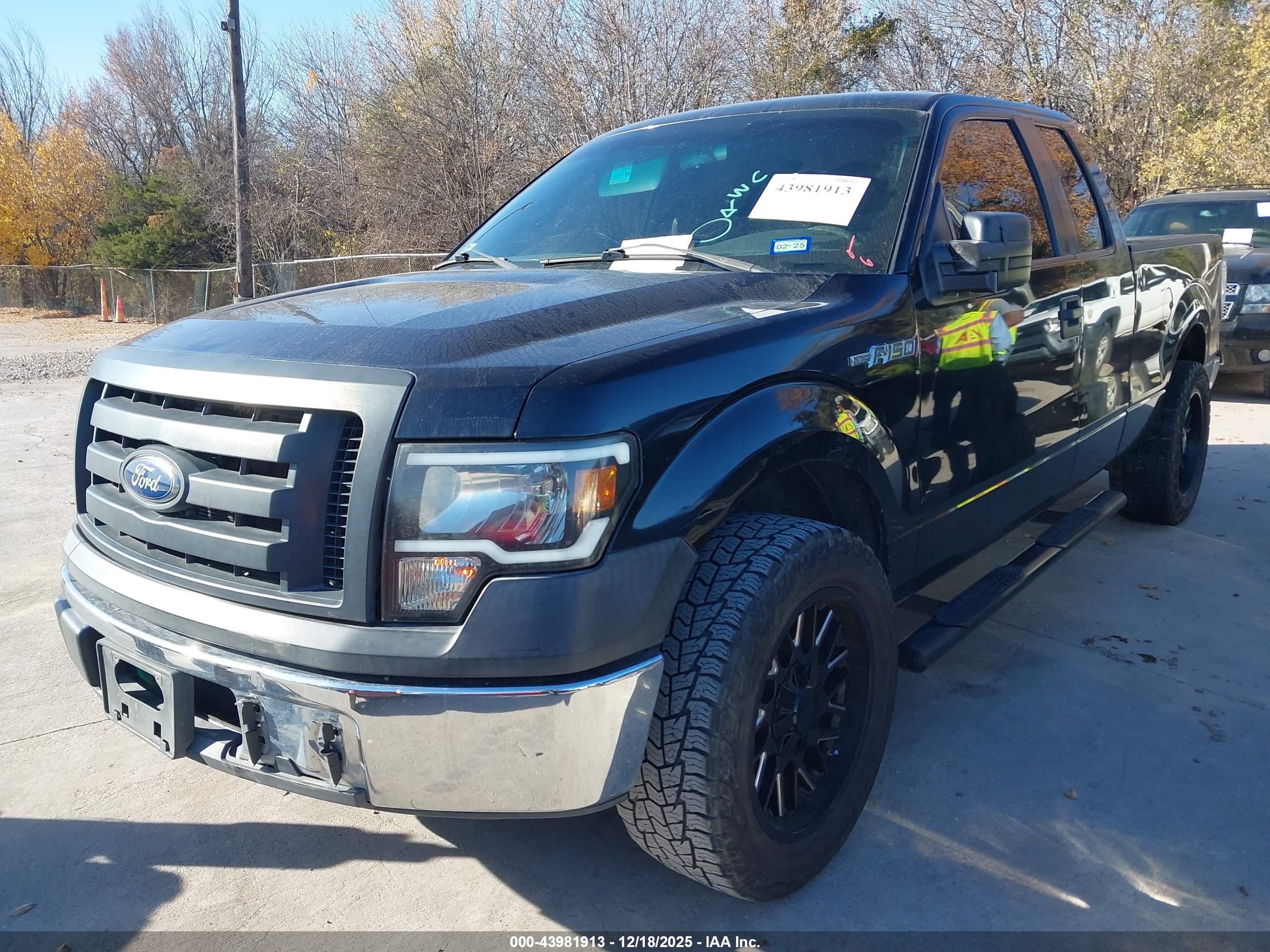 FORD F-150 image 2