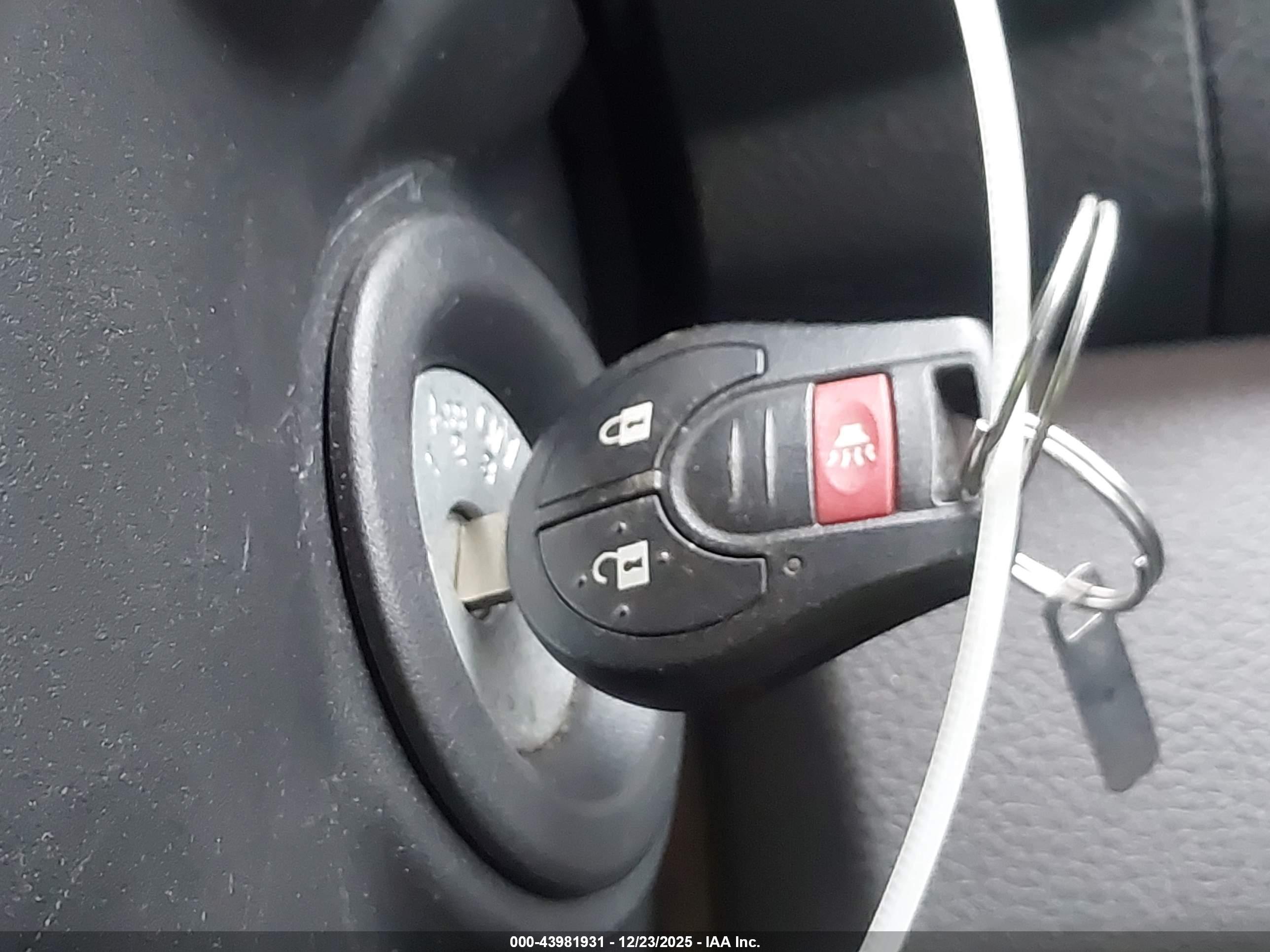 NISSAN NV200 image 11