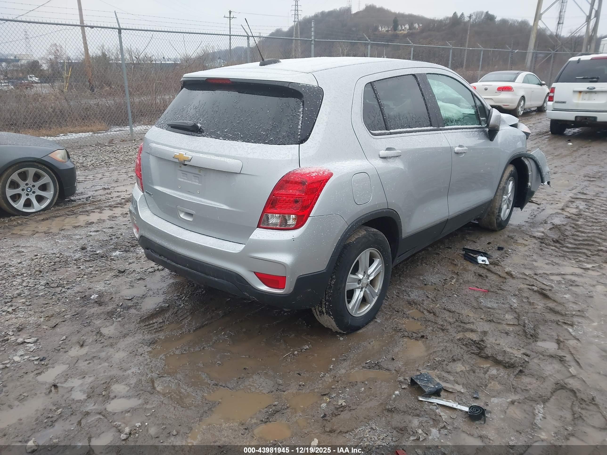CHEVROLET TRAX image 4