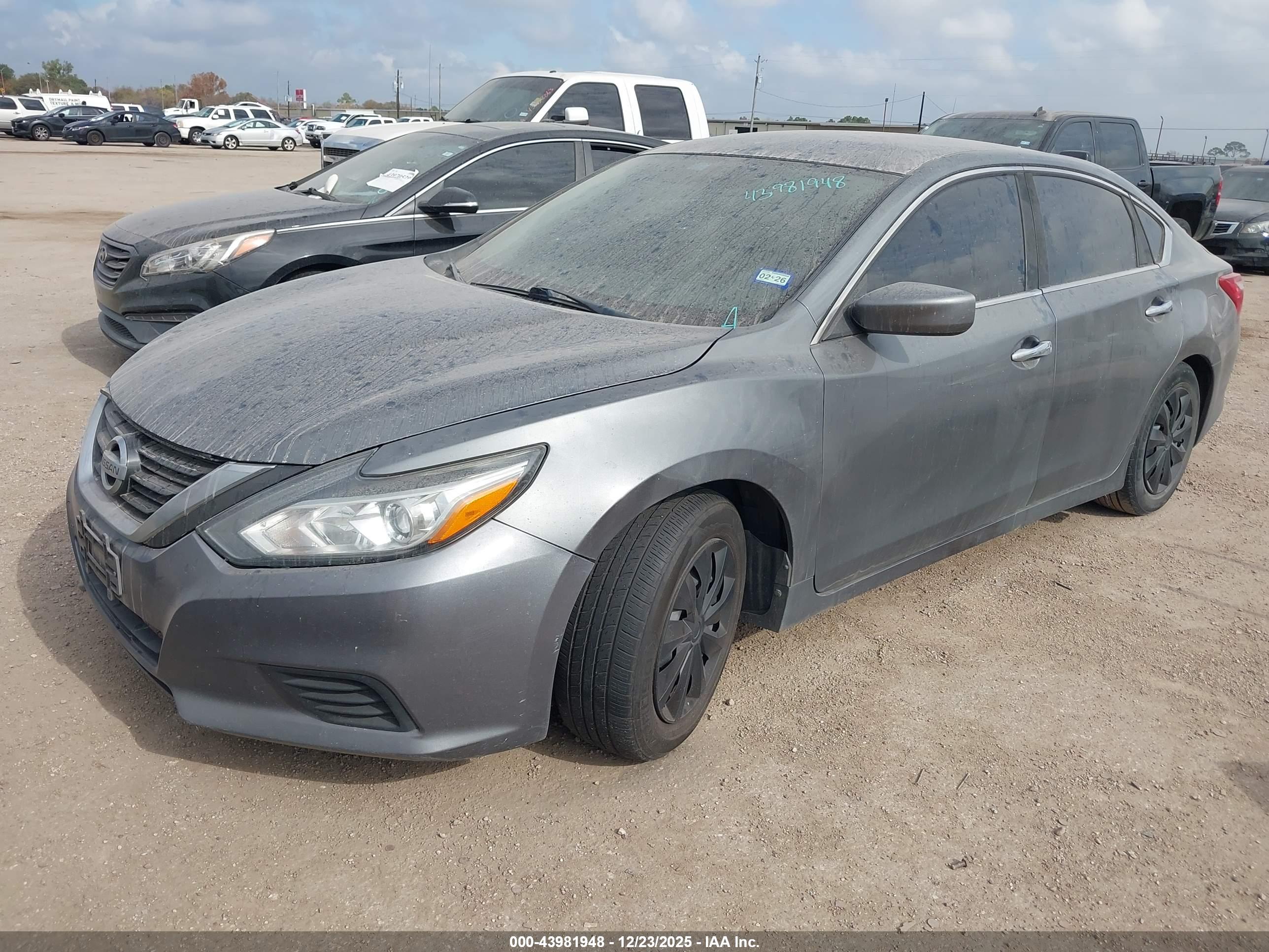 NISSAN ALTIMA image 2