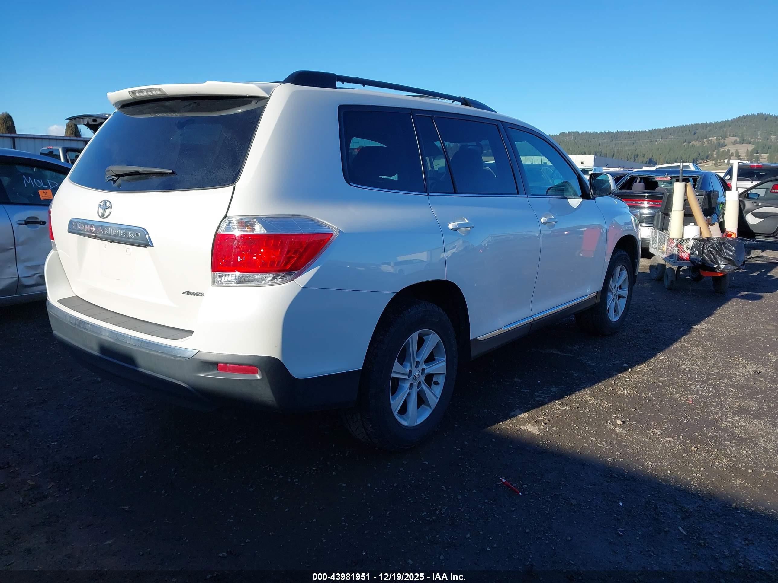 TOYOTA HIGHLANDER image 4