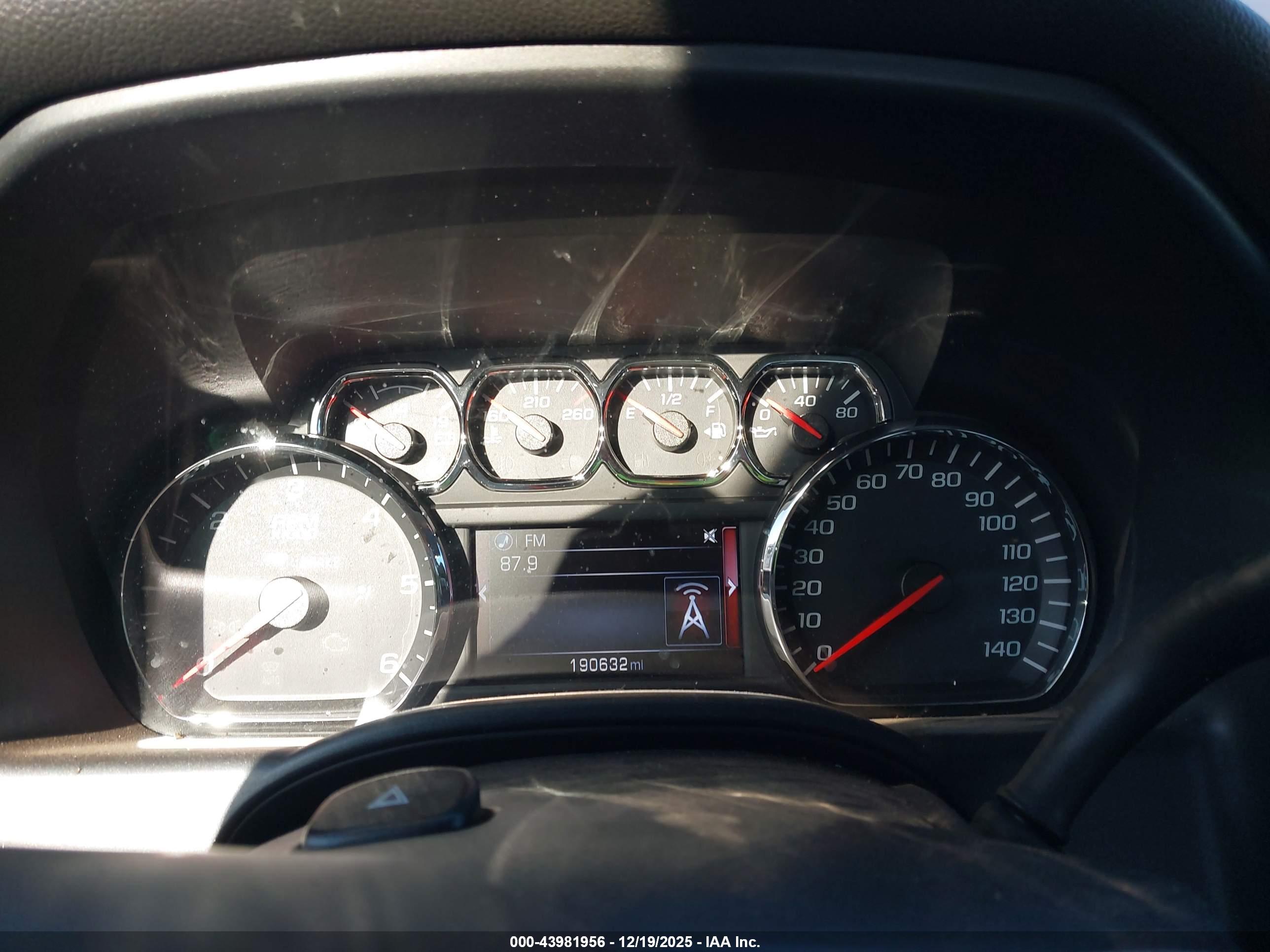 GMC SIERRA image 7