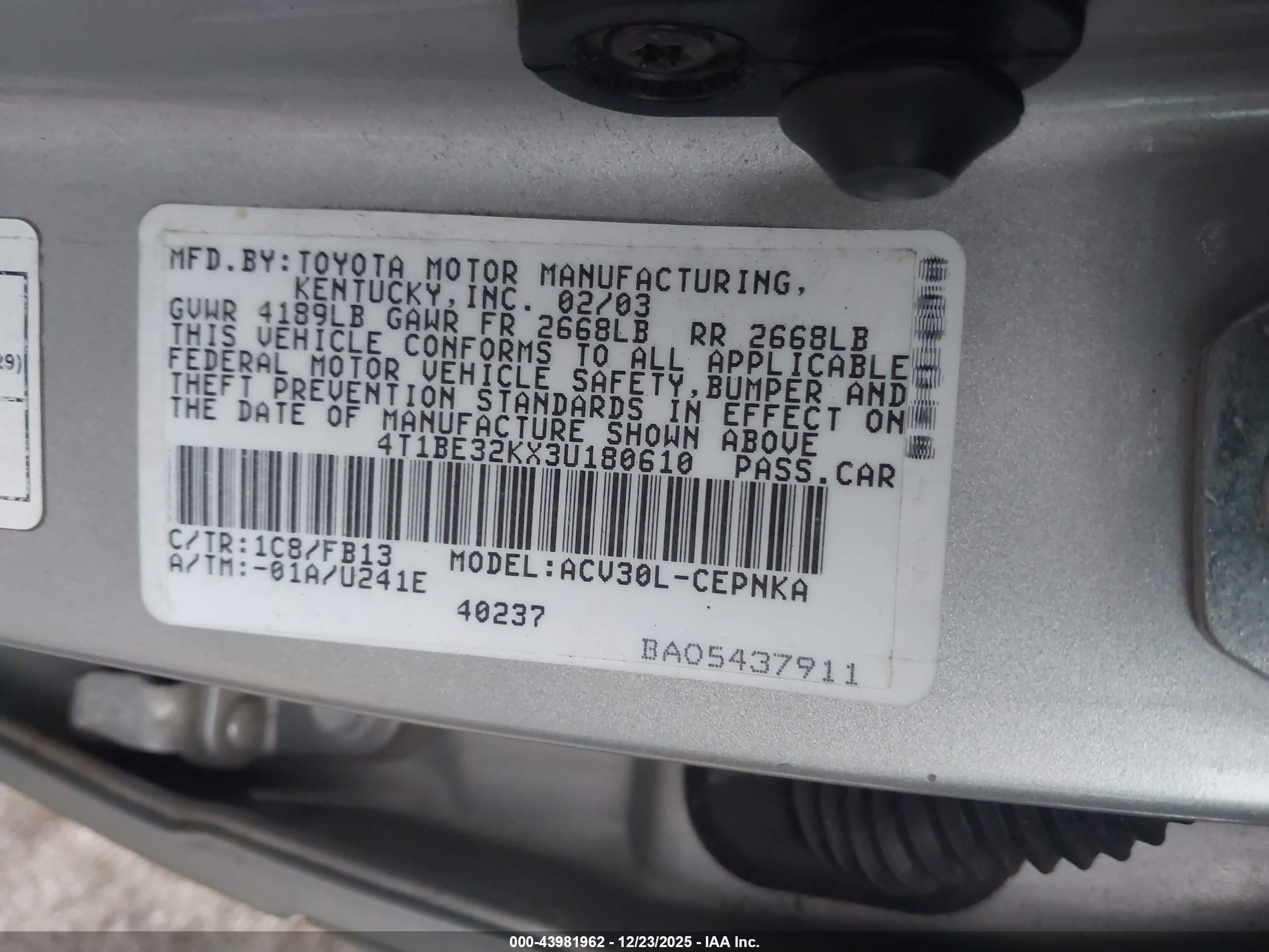TOYOTA CAMRY image 9