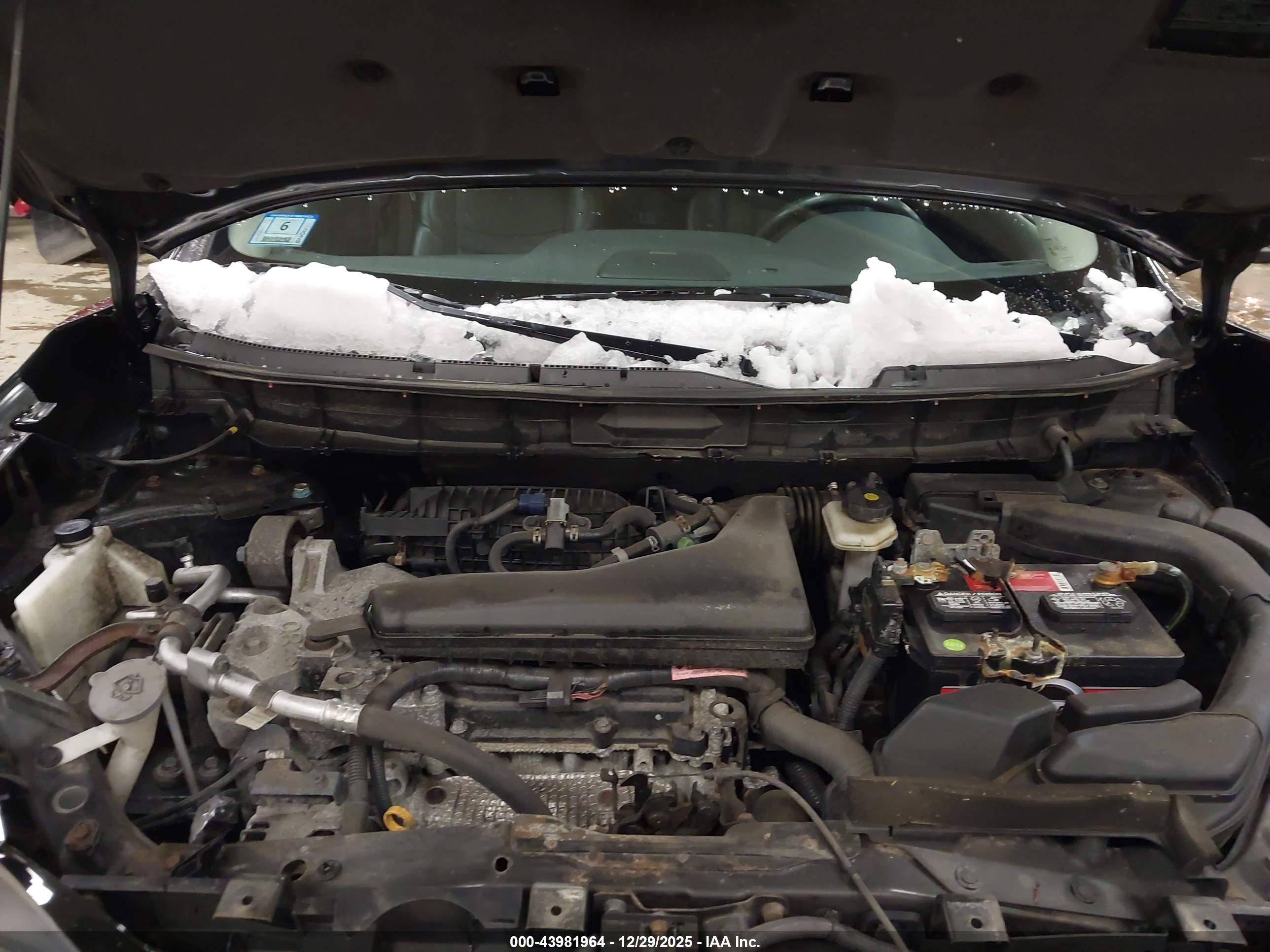 NISSAN ROGUE image 10