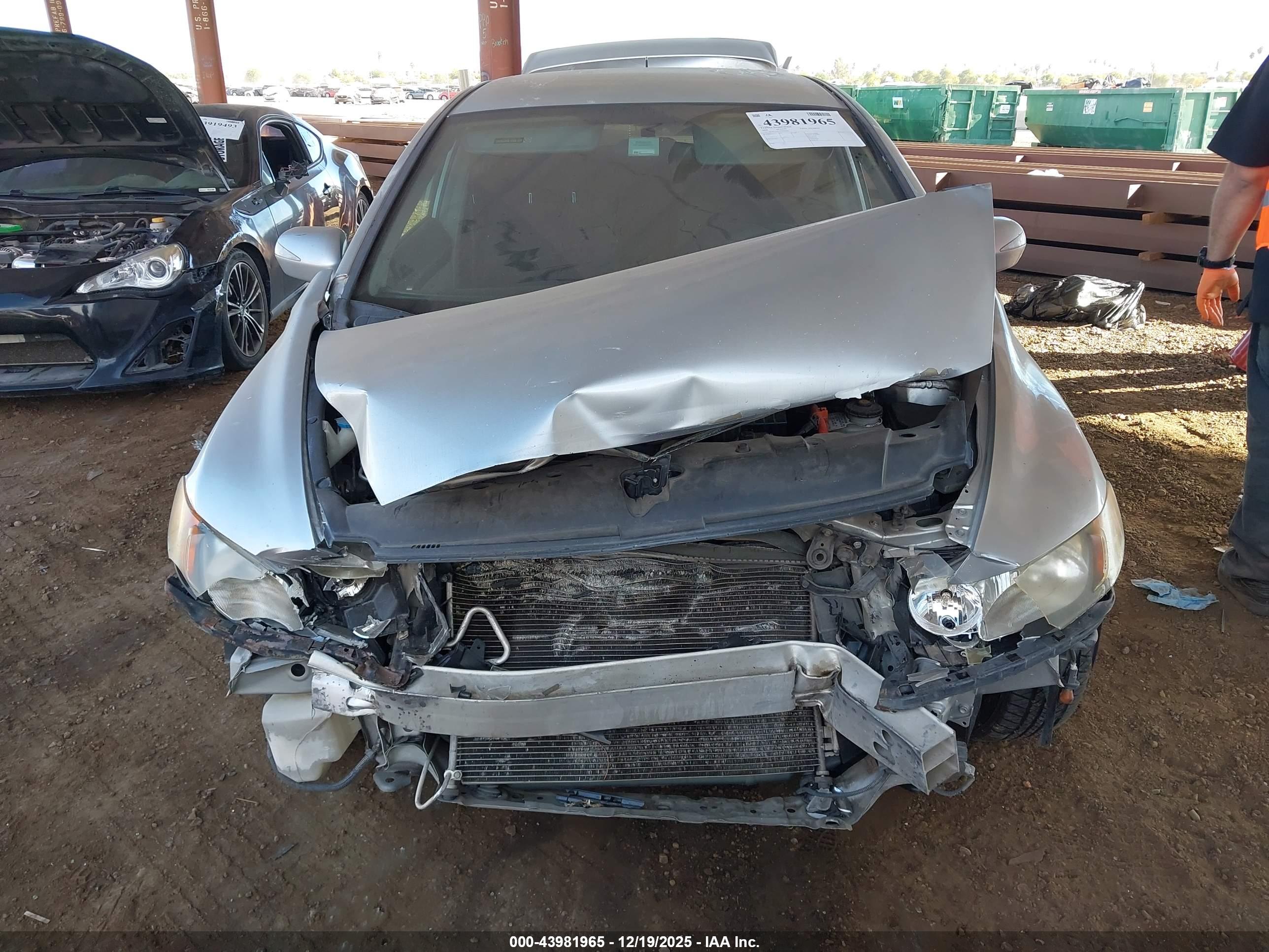 HONDA CIVIC image 6