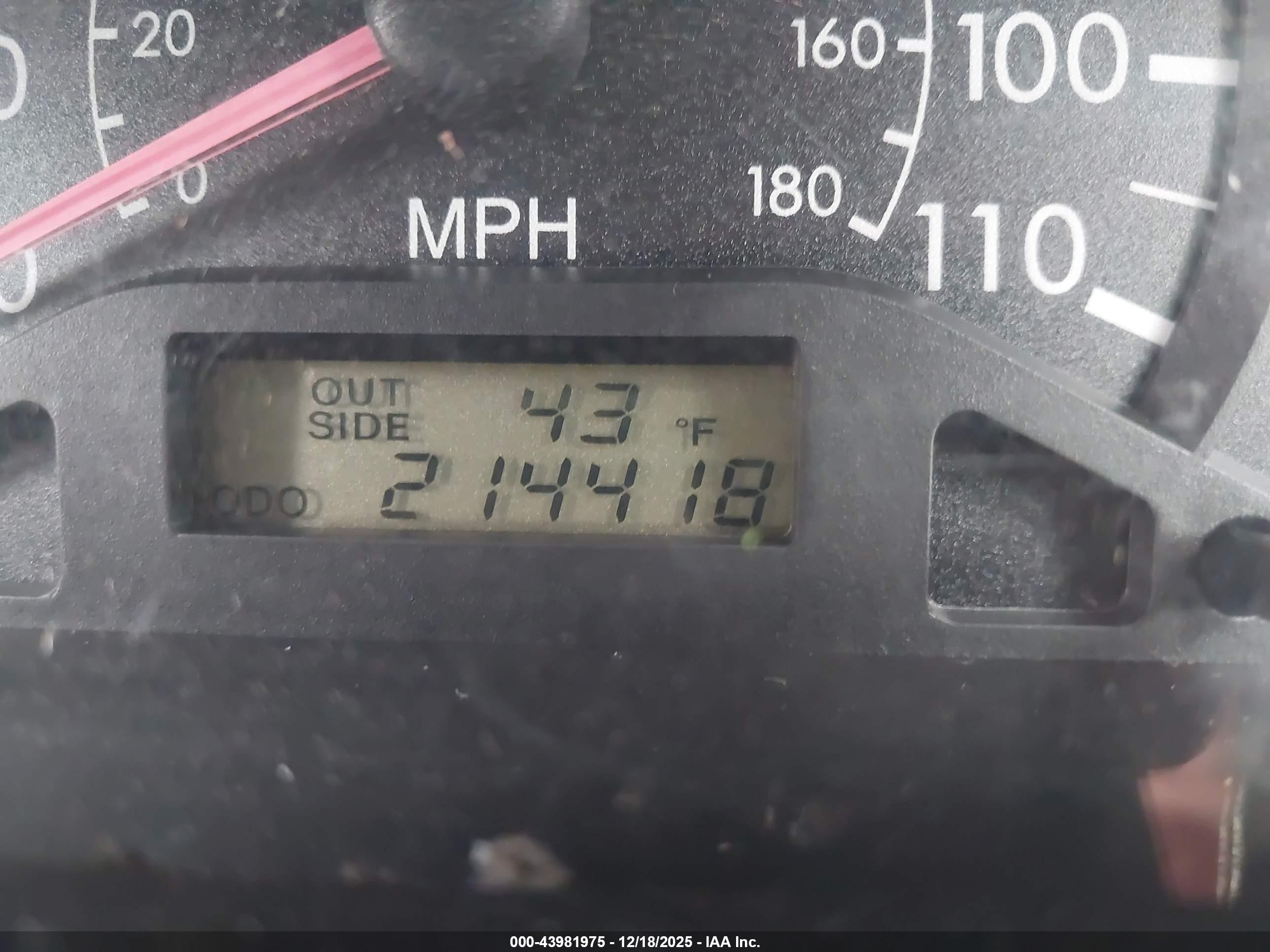 TOYOTA COROLLA image 7