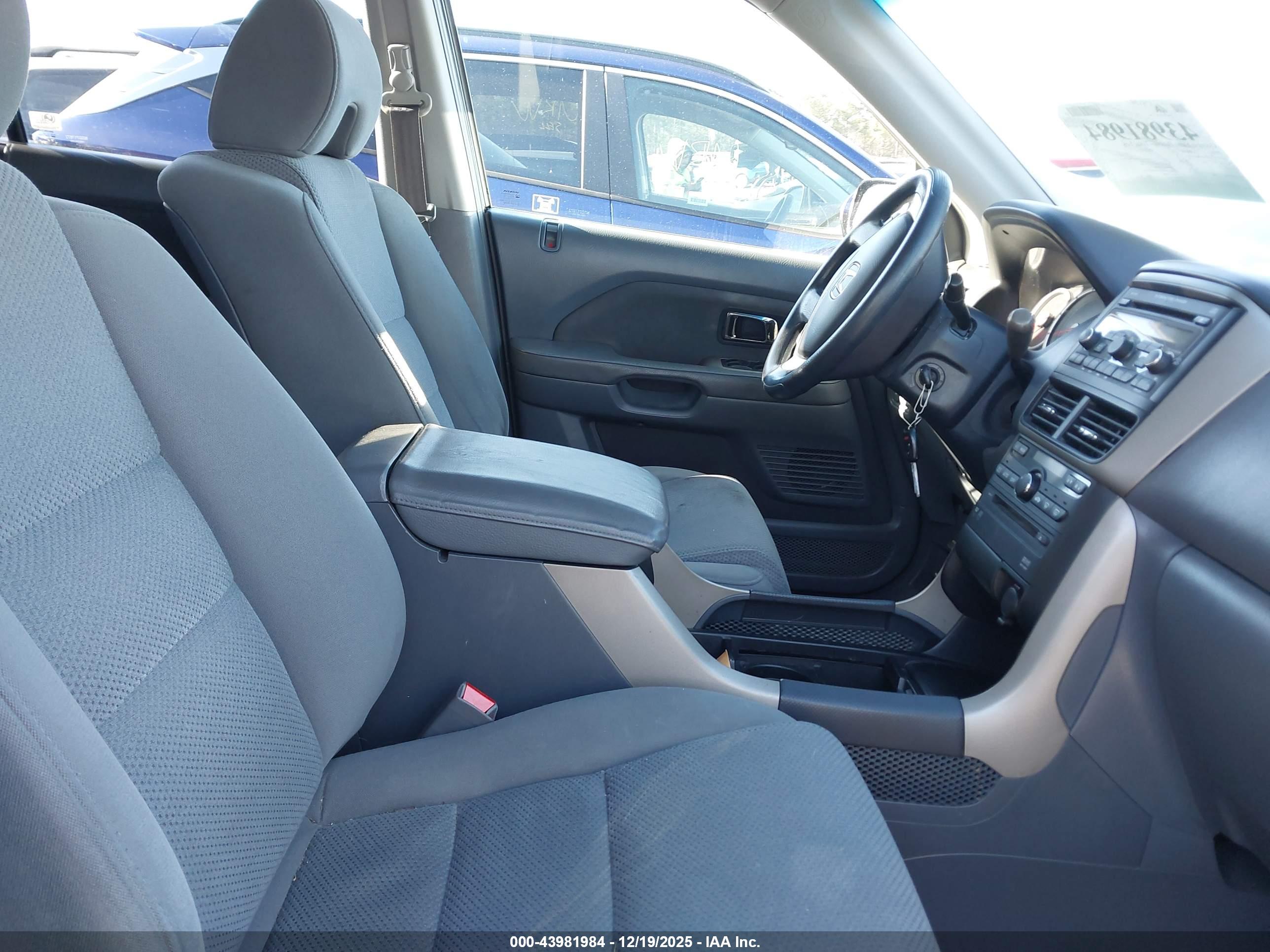 HONDA PILOT image 5