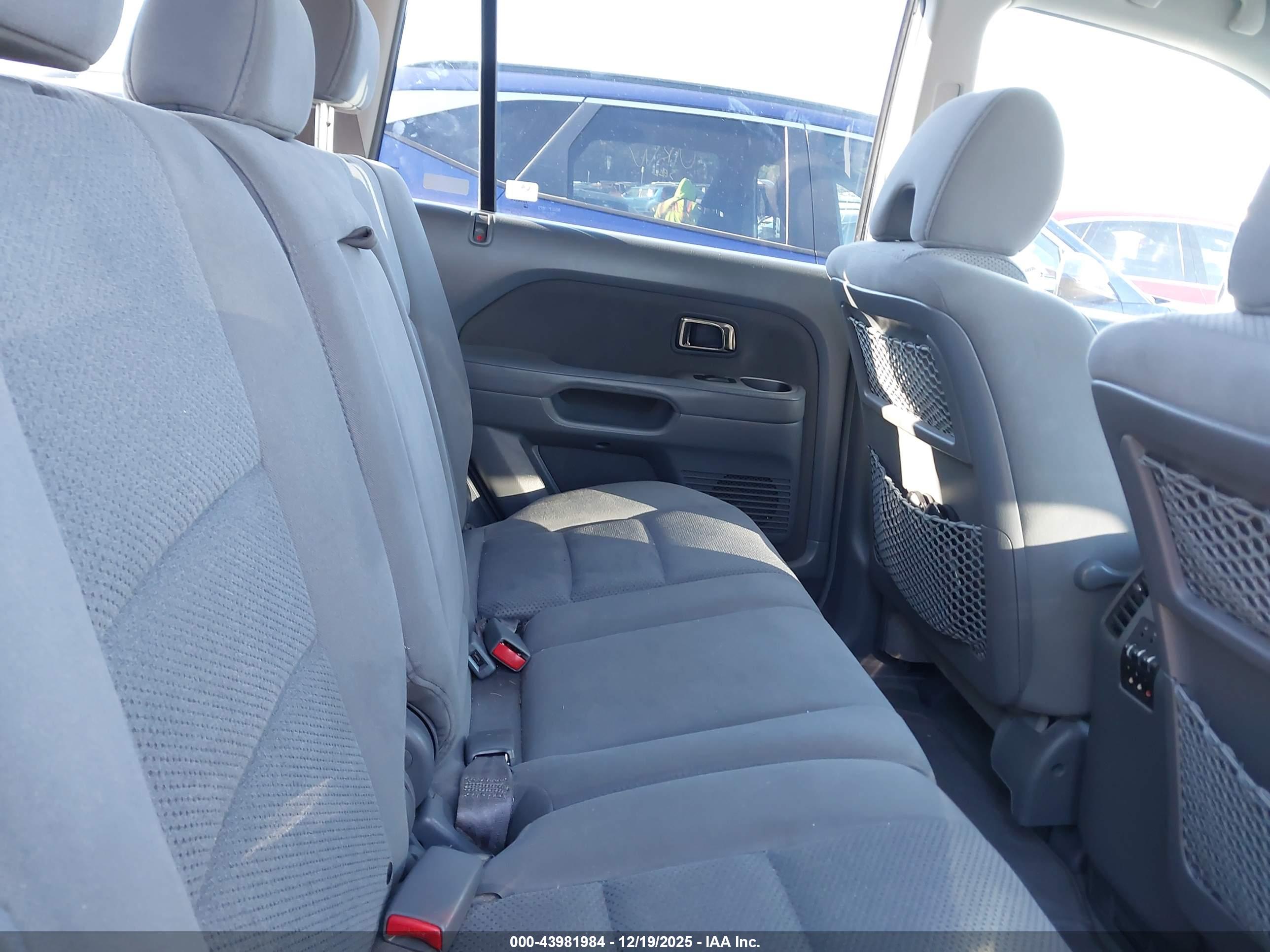 HONDA PILOT image 8