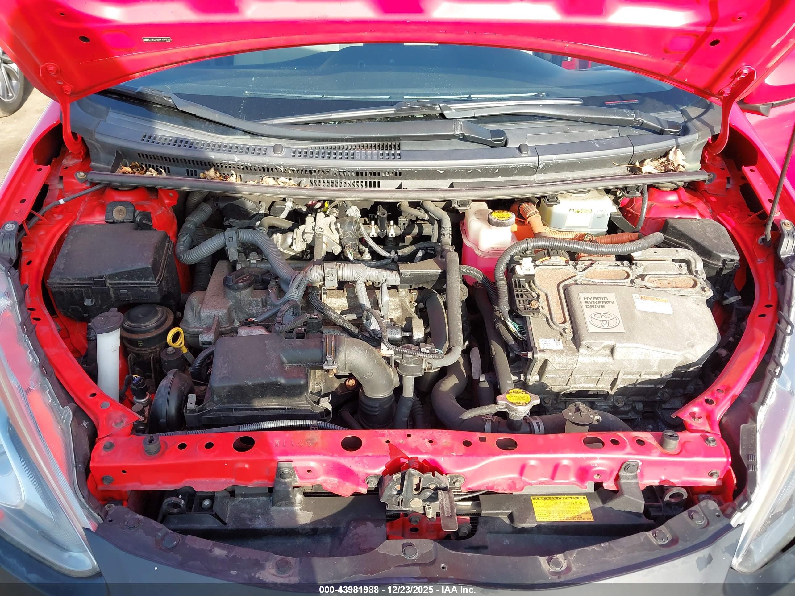 TOYOTA PRIUS image 10