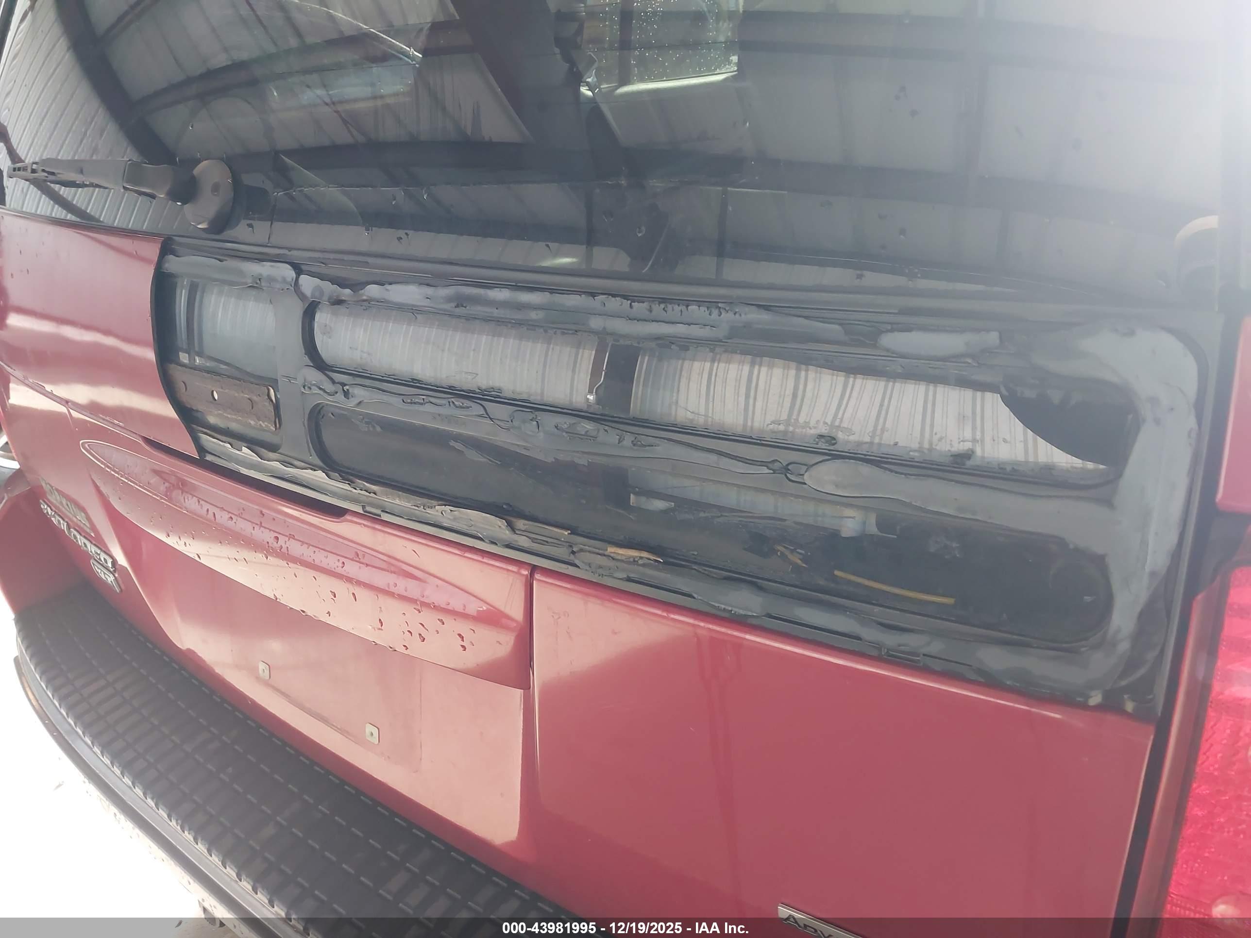 FORD EXPLORER image 6