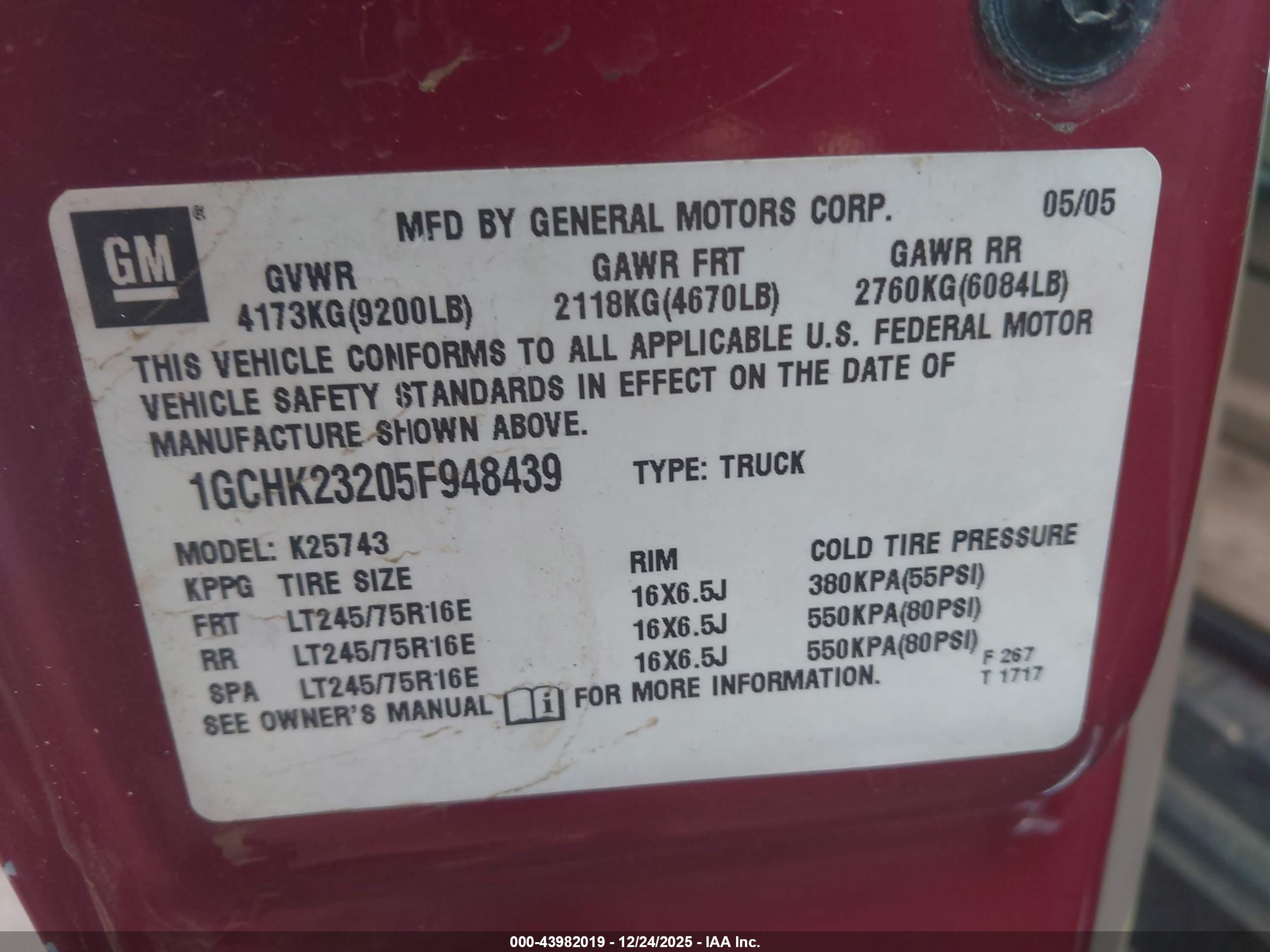 CHEVROLET SILVERADO image 9