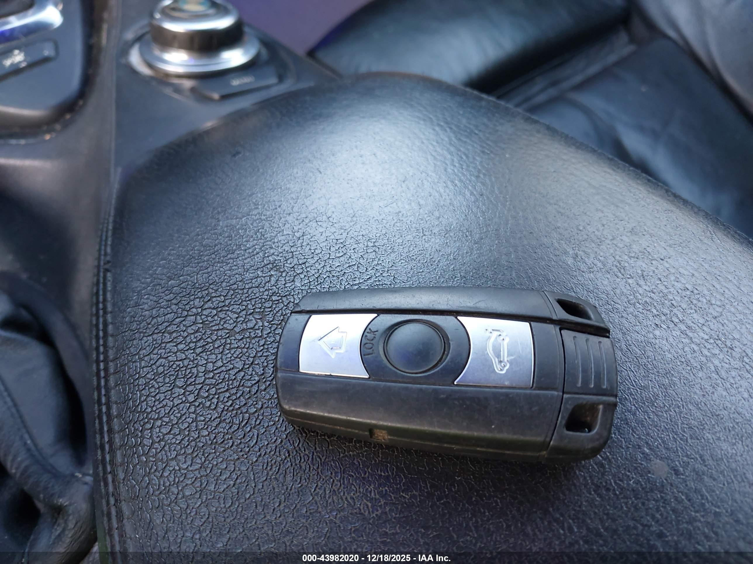 BMW 650I image 11