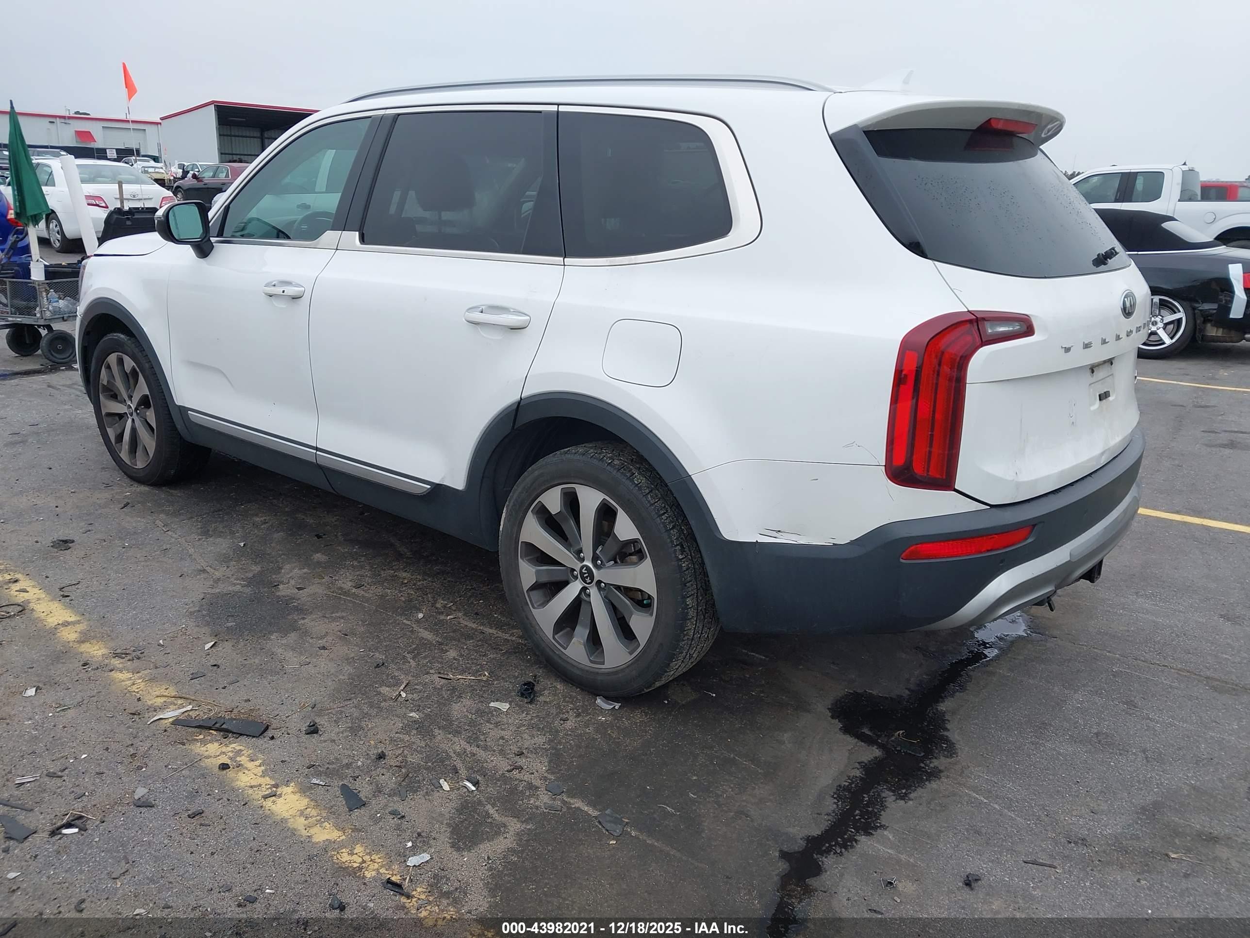 KIA TELLURIDE image 3