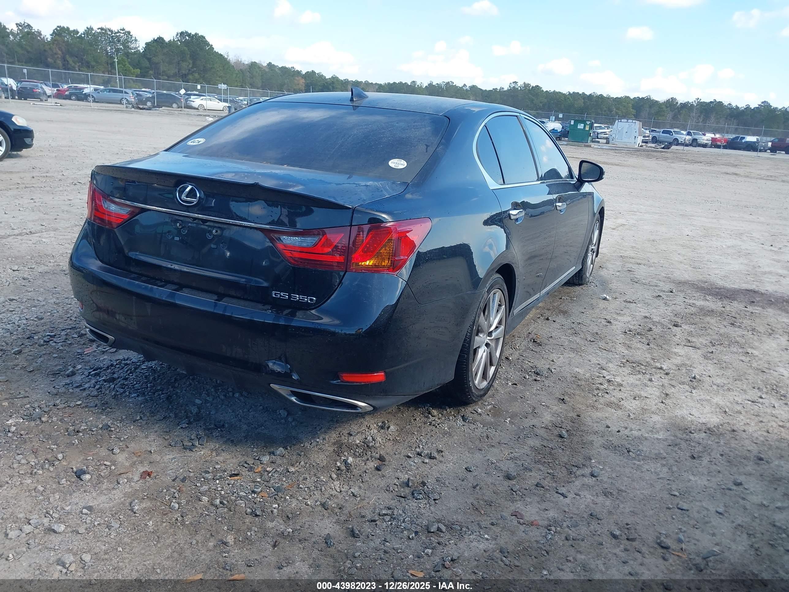 LEXUS GS image 4