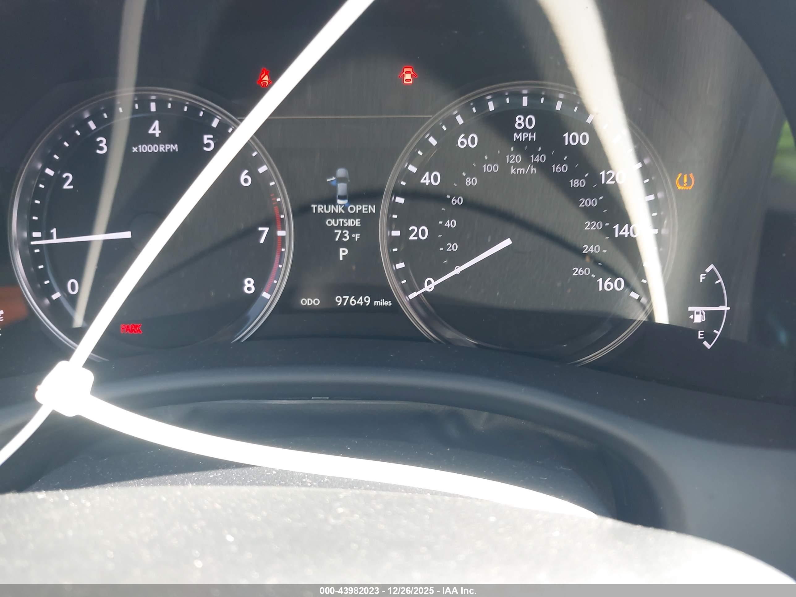 LEXUS GS image 7