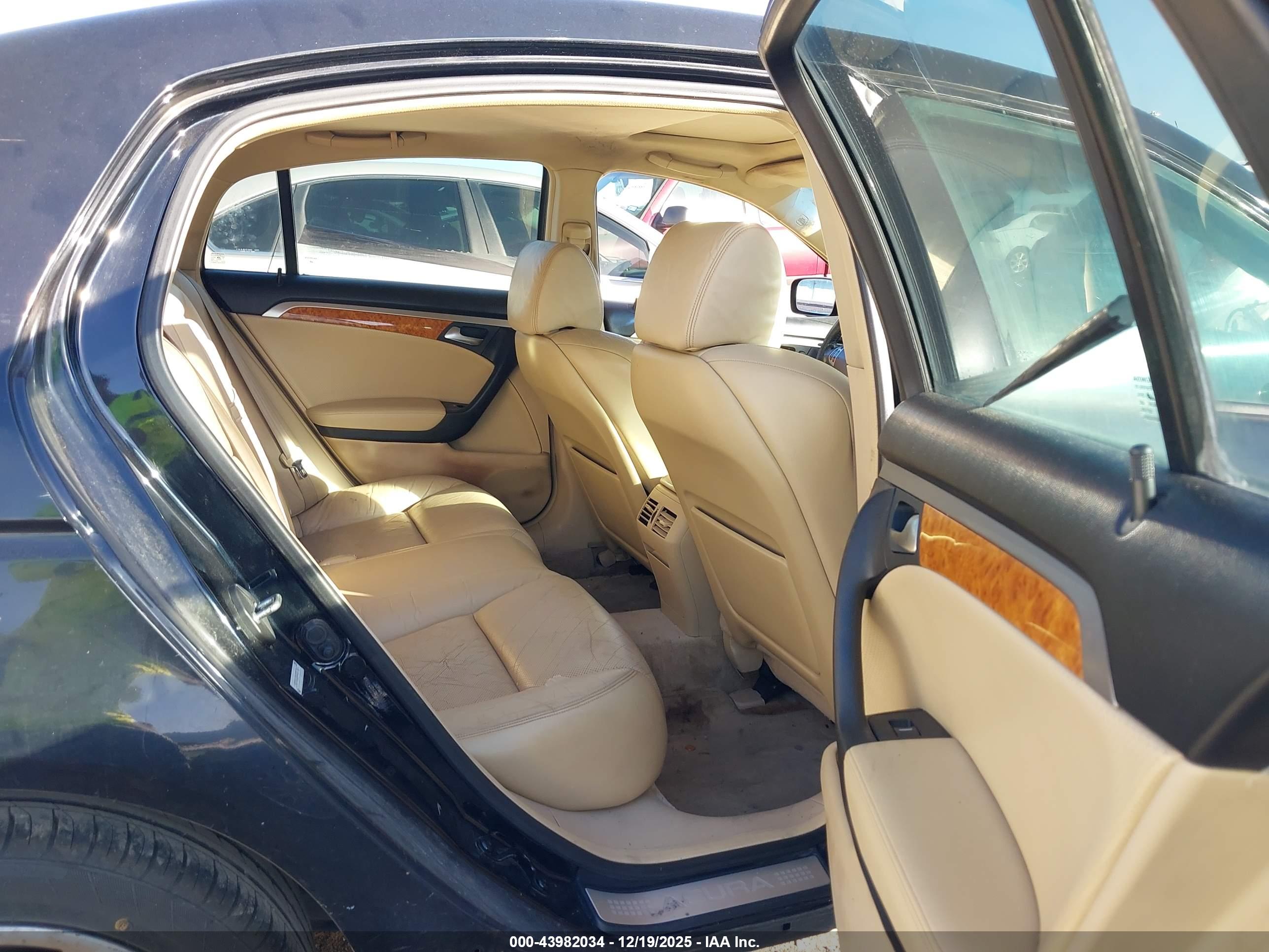 ACURA TL image 8